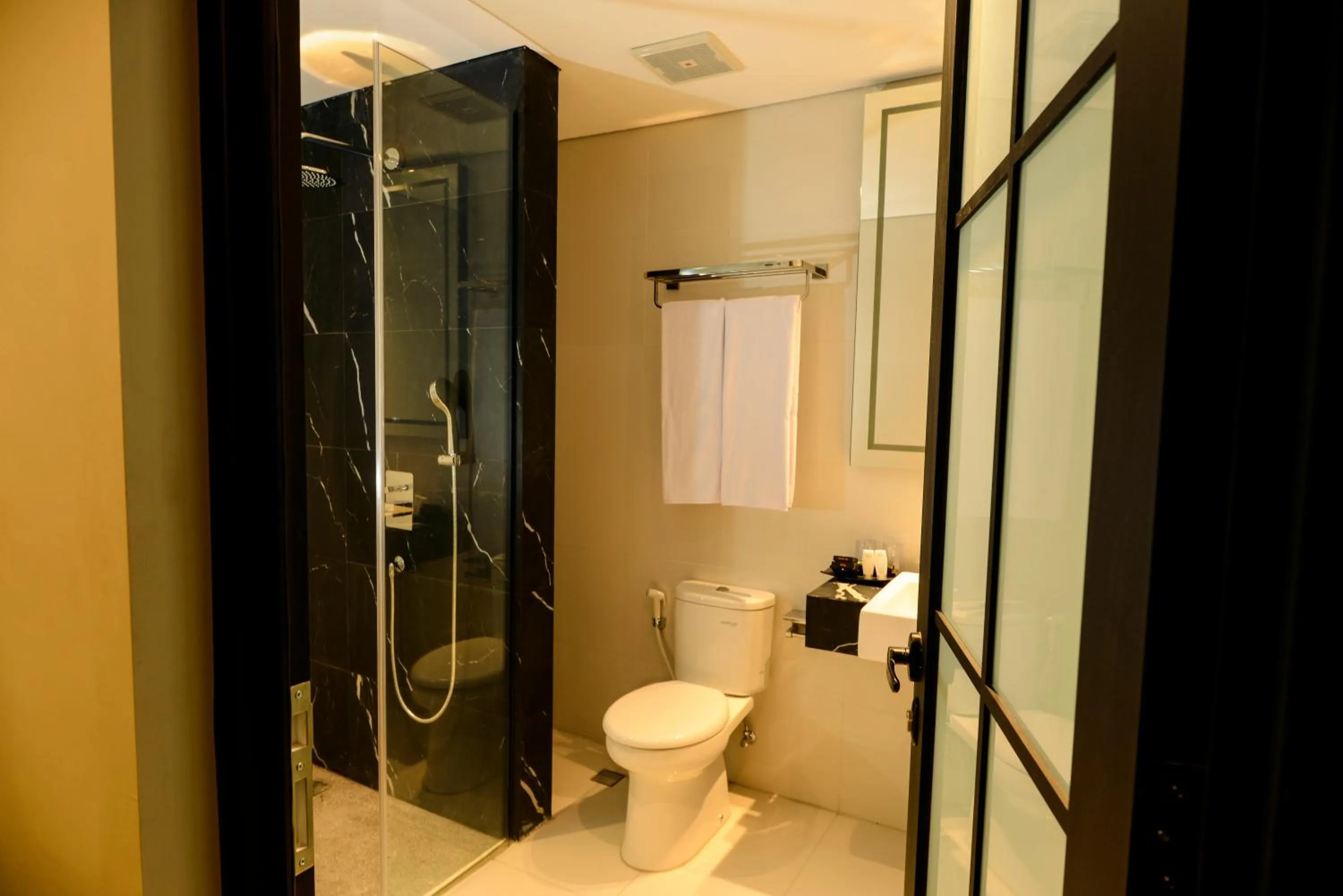 Bathroom in Nata Azana Hotel Solo