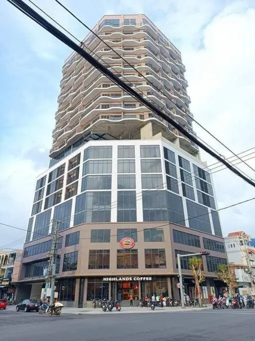 Lucky CH 1403 The Light