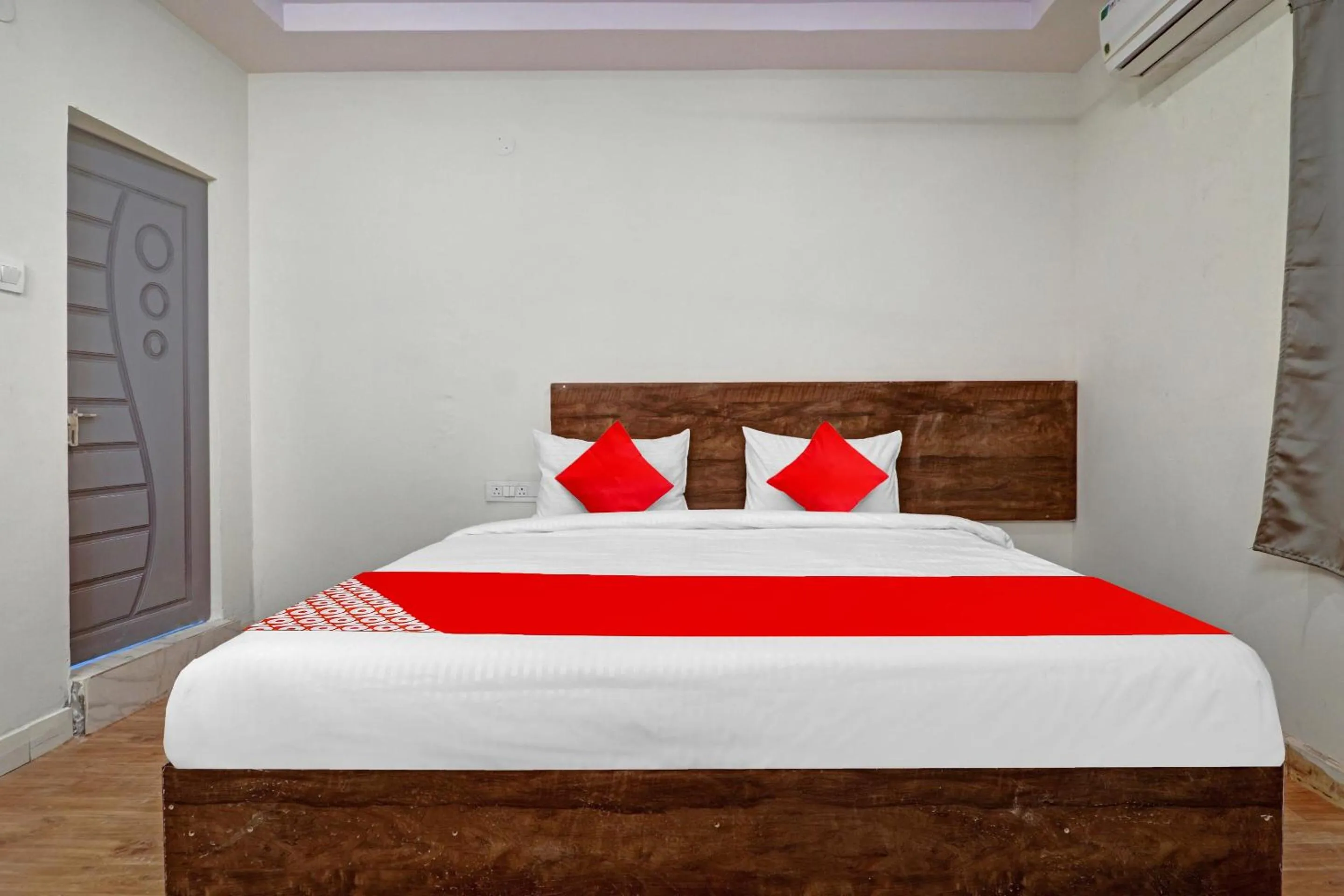 Bedroom, Bed in Hotel O R Square Bn Reddy