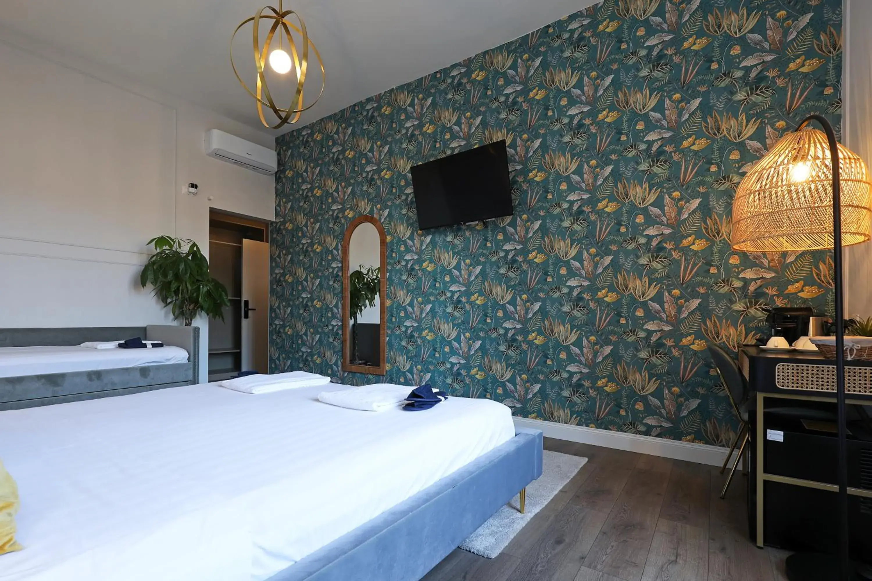Suite with City View in Rome Plaza Suites, Luxury Collection Suite with City View in Rome Plaza Suites, Luxury Collection