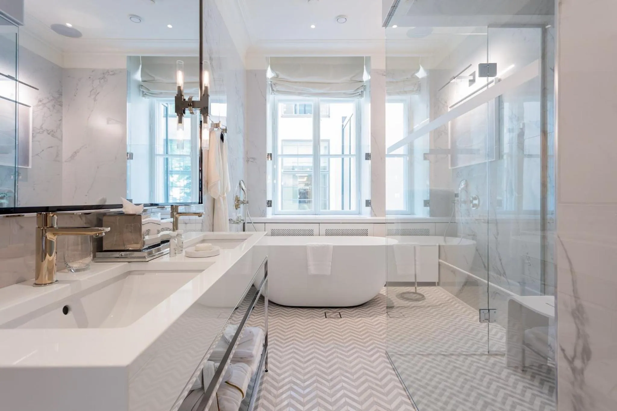 Shower in Waldorf Astoria Helsinki