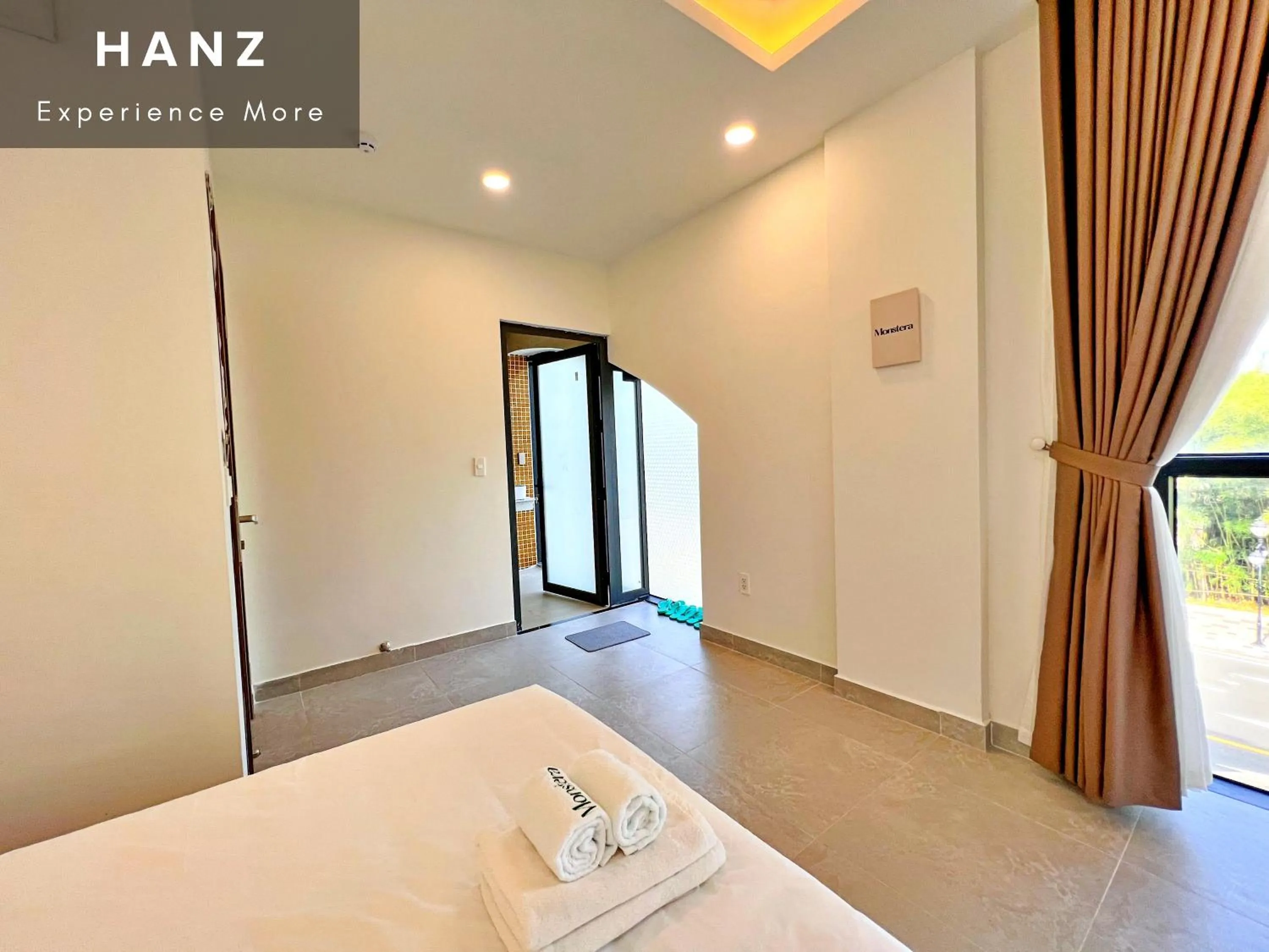 Bed in HANZ TM01 Monstera Grand Lago