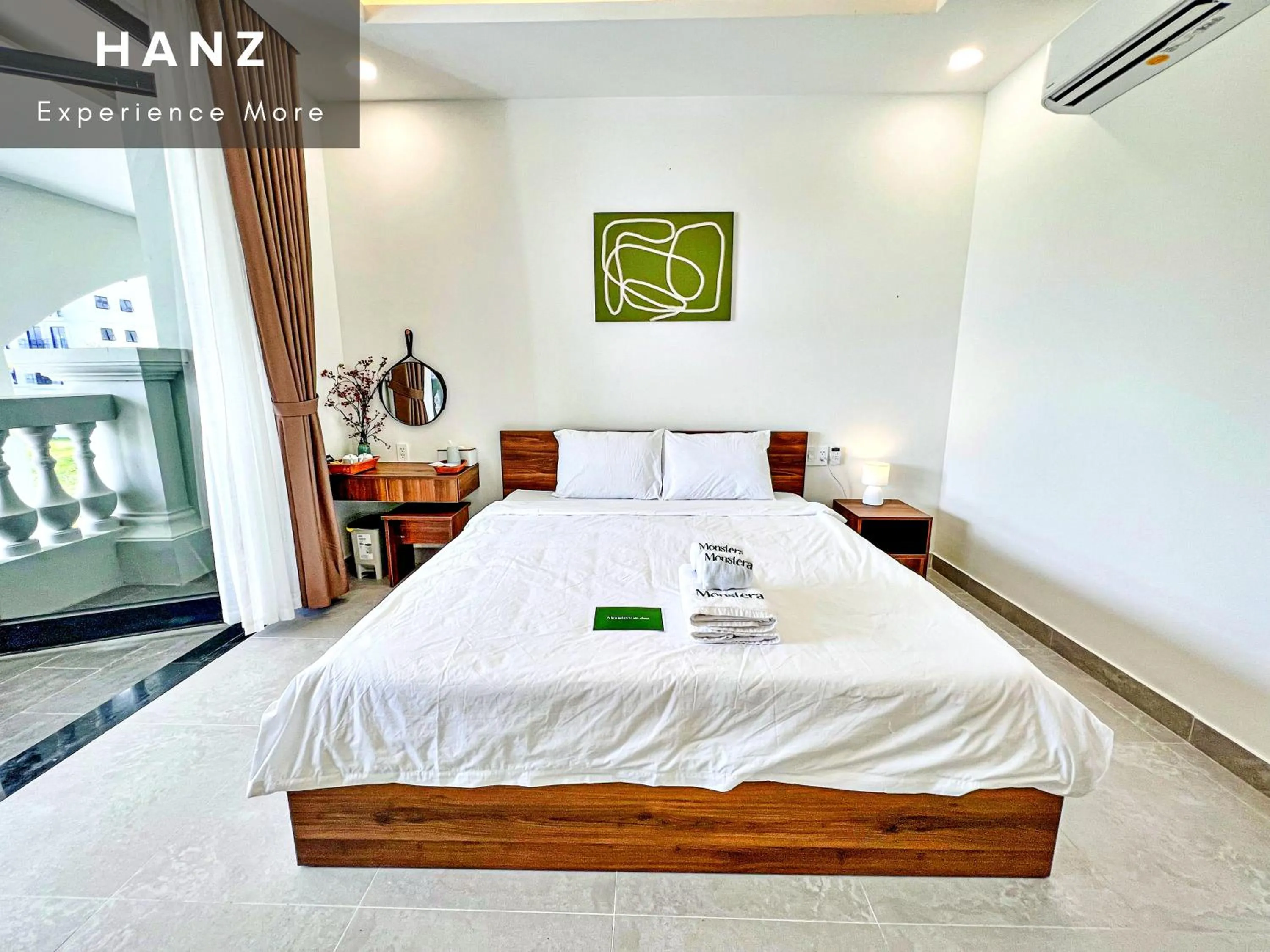 Bed in HANZ TM01 Monstera Grand Lago