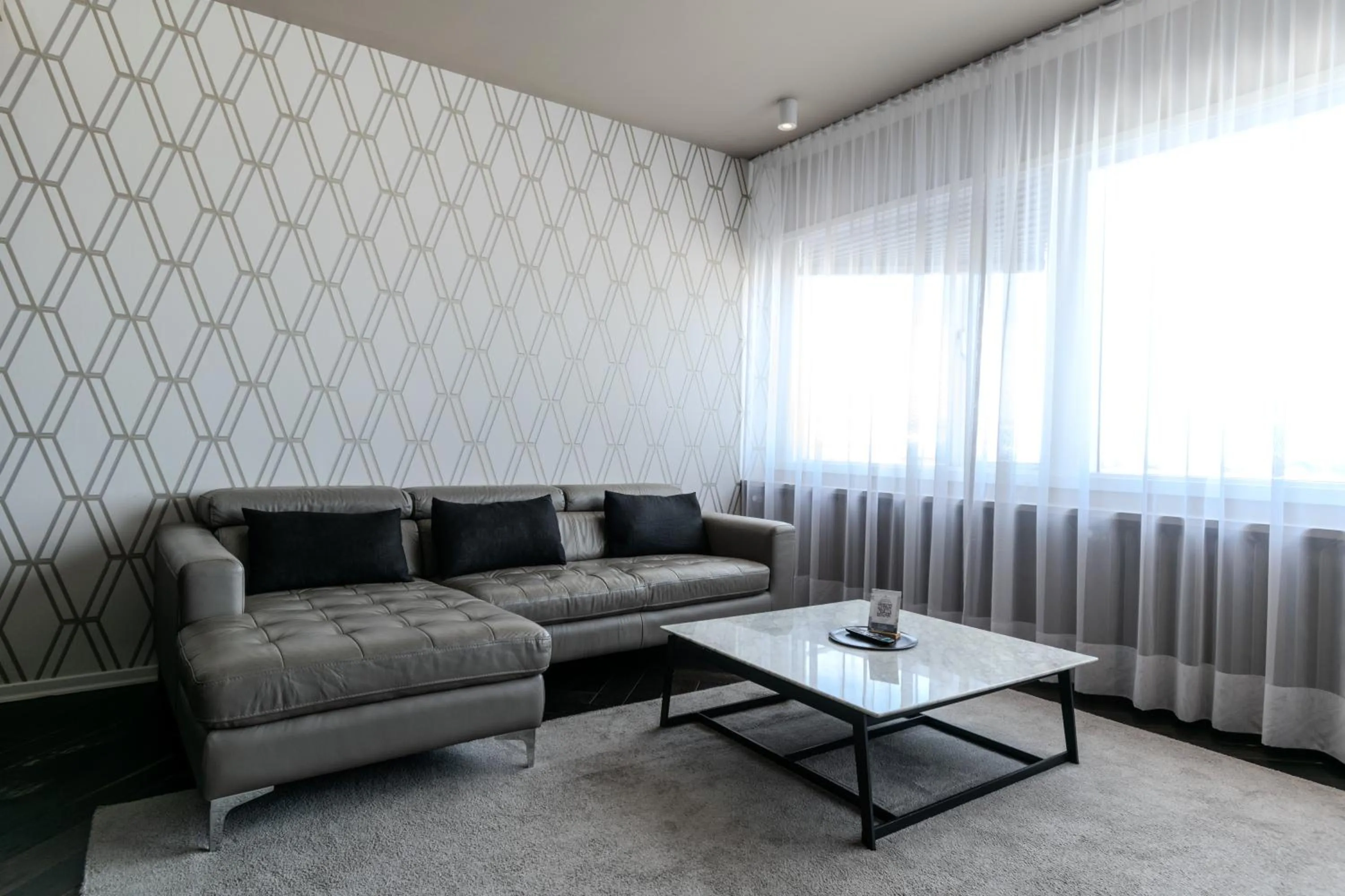 Seating area in Máni Apartments