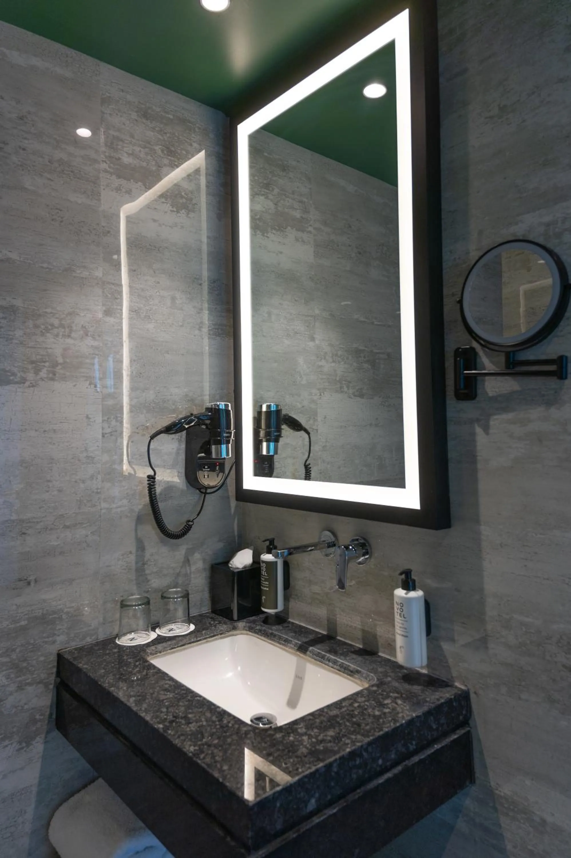 Bathroom in Novotel Jodhpur ITI Circle