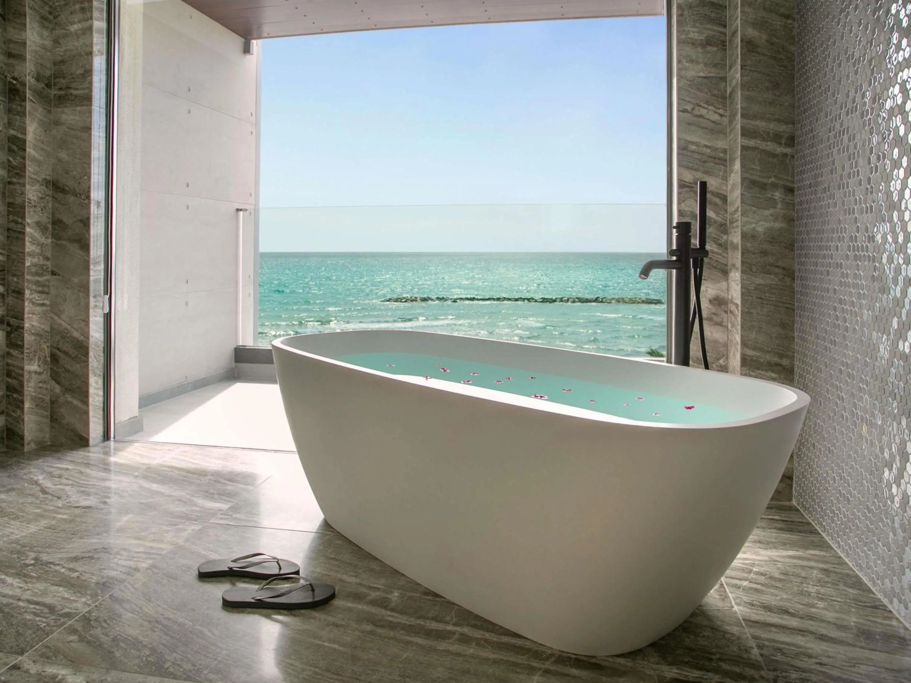 Bedroom in Mercure Larnaca Beach Resort