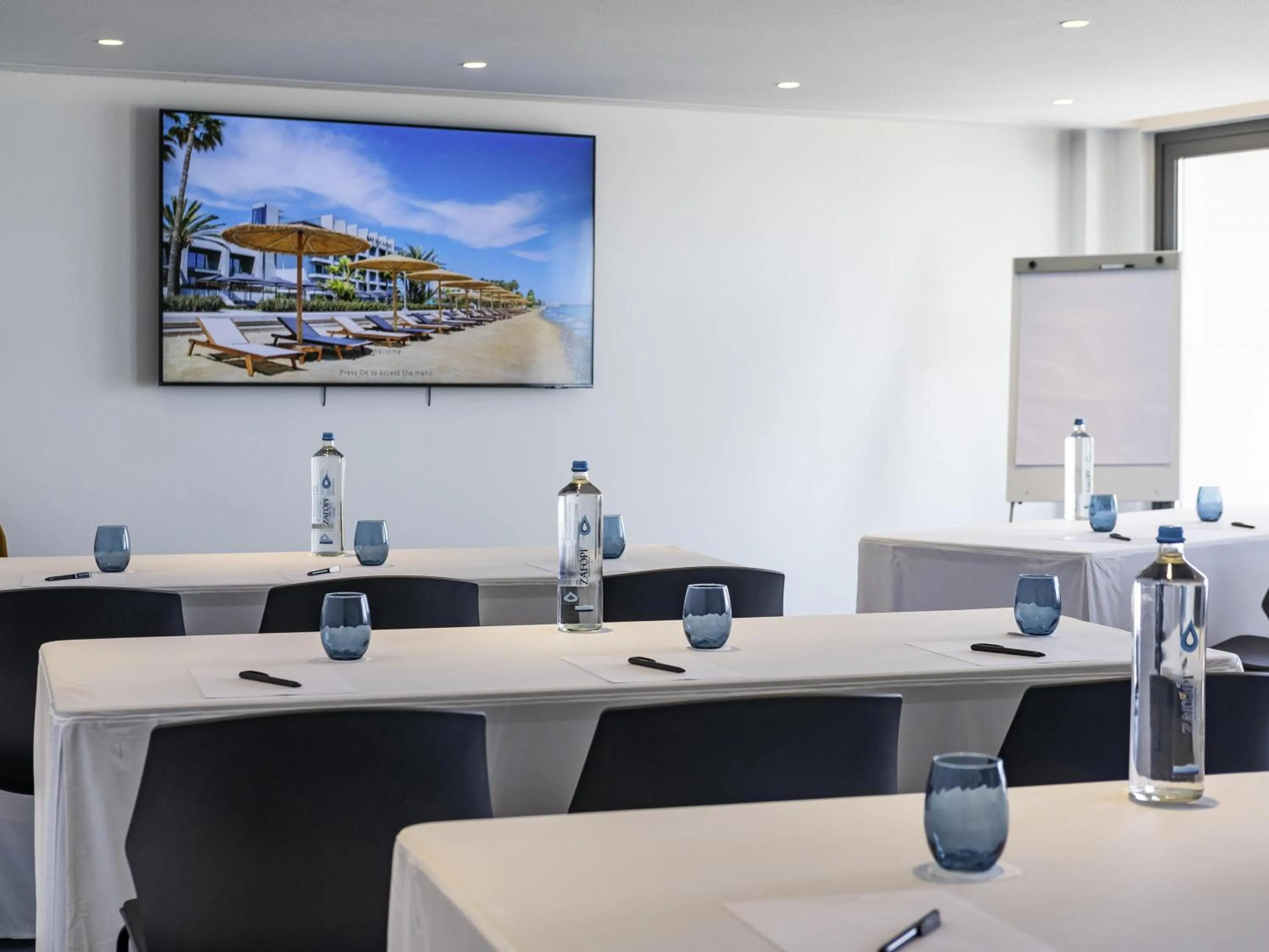 Meeting/conference room in Mercure Larnaca Beach Resort