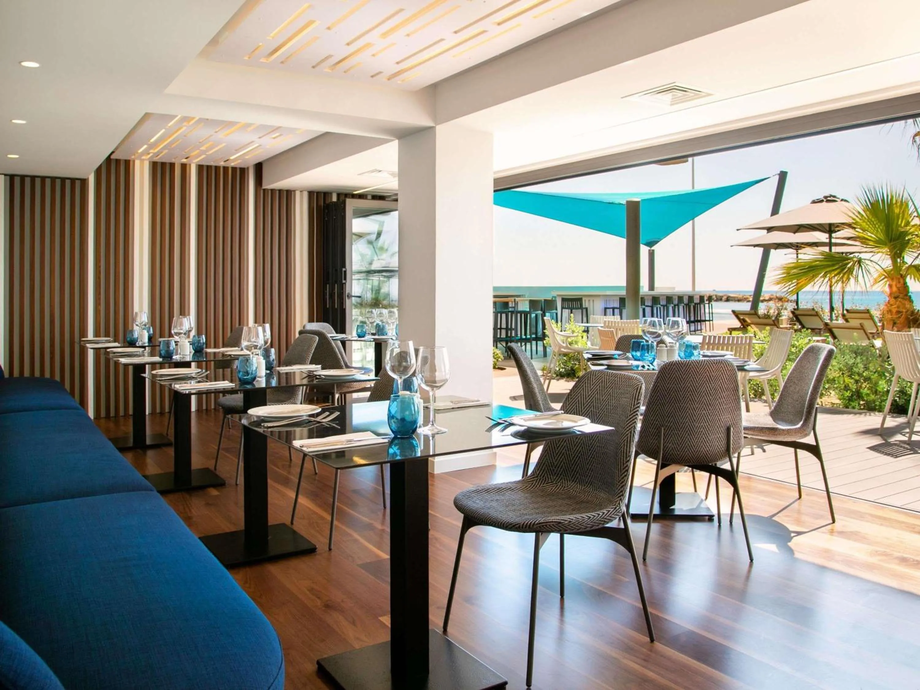 Restaurant/places to eat in Mercure Larnaca Beach Resort