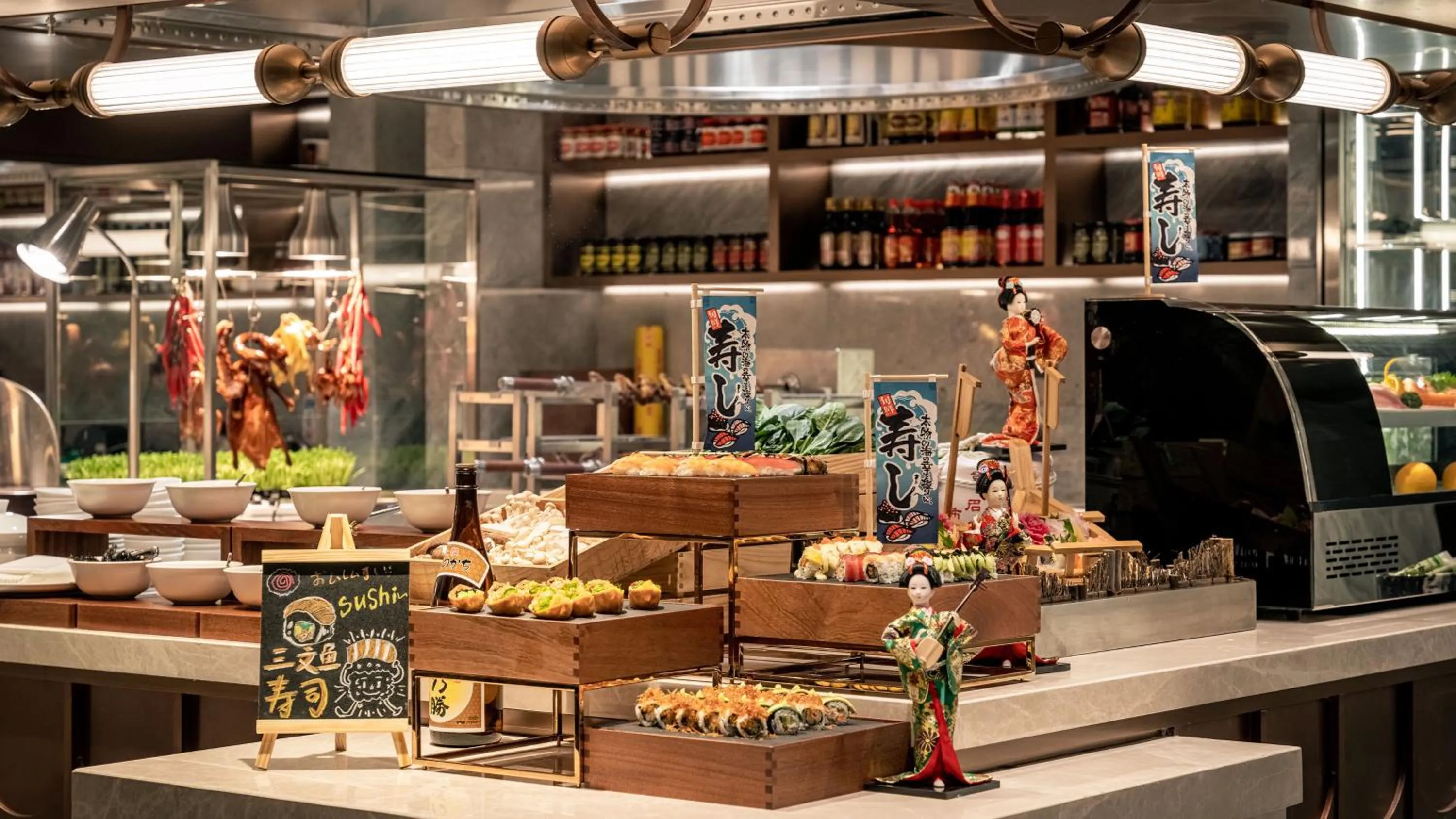 Restaurant/places to eat in Crowne Plaza Hangzhou Riverside by IHG