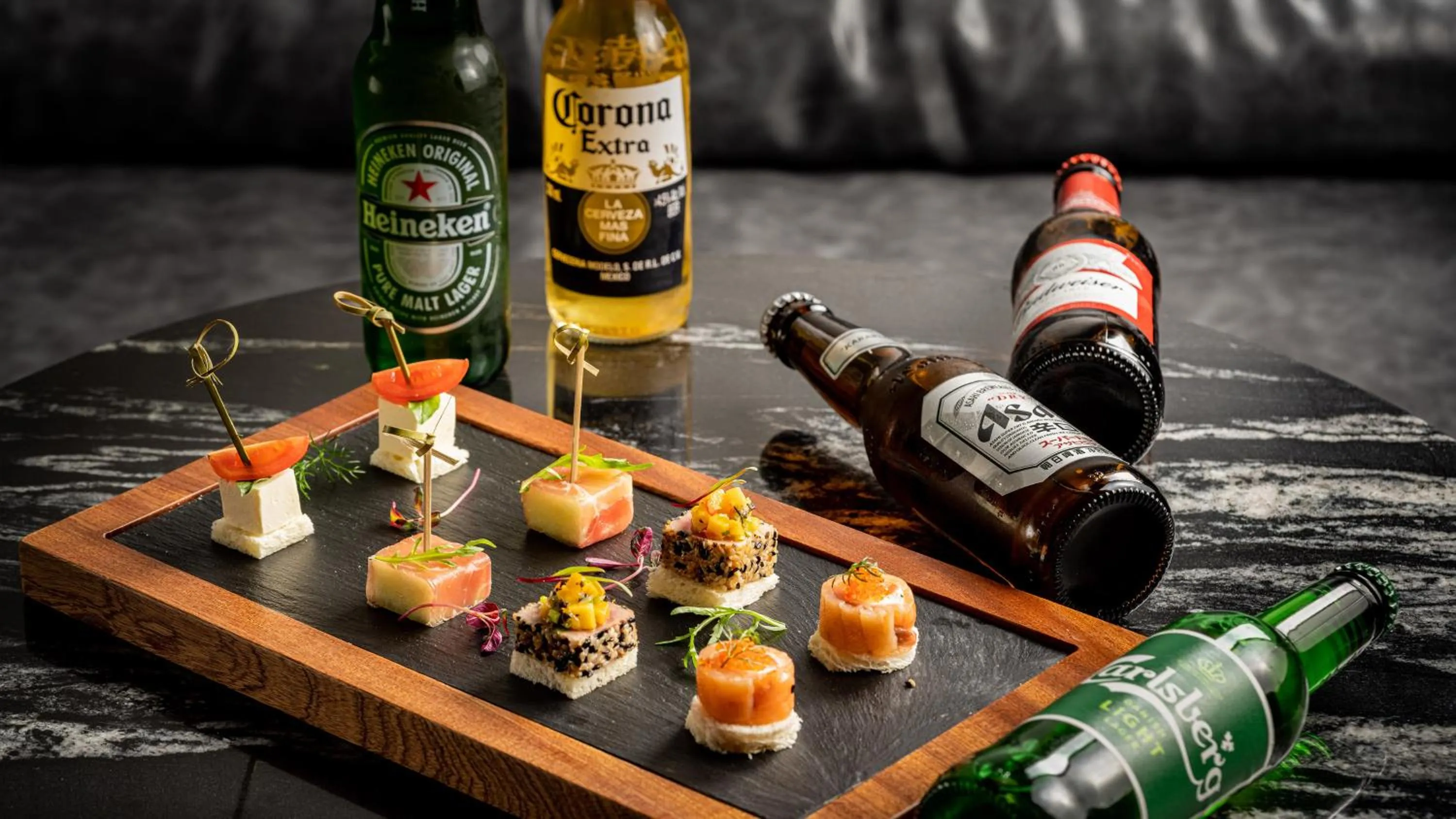 Restaurant/places to eat in Crowne Plaza Hangzhou Riverside by IHG