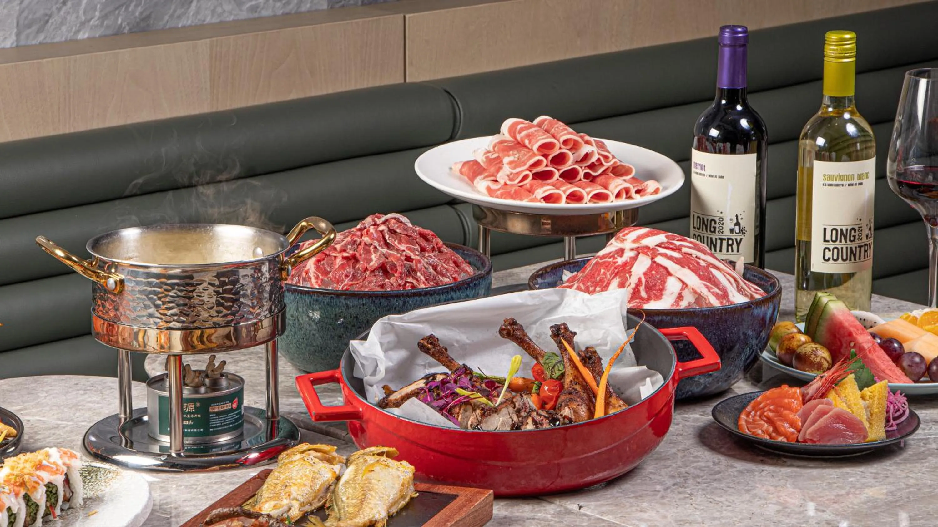 Restaurant/places to eat in Crowne Plaza Hangzhou Riverside by IHG