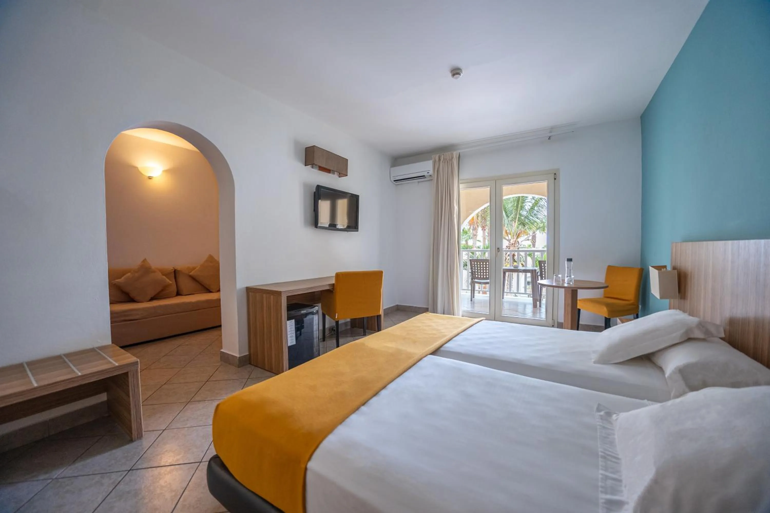 Bedroom, Bed in VOI Praia de Chaves Resort