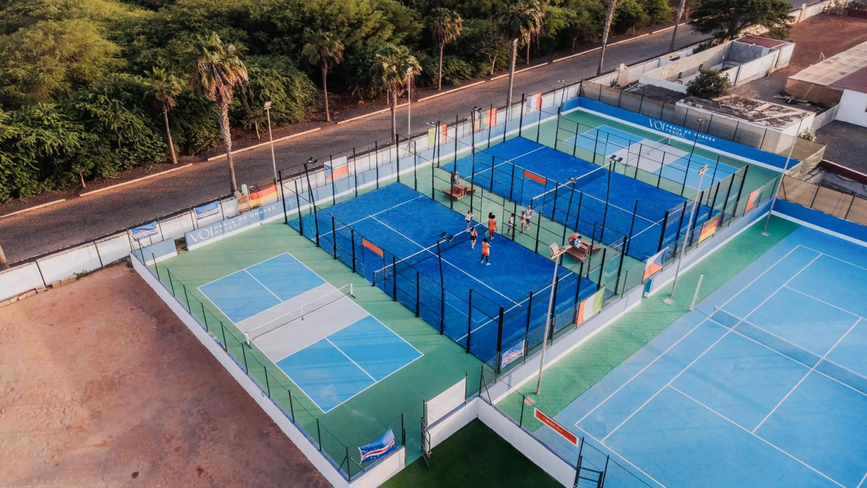 Tennis court in VOI Praia de Chaves Resort