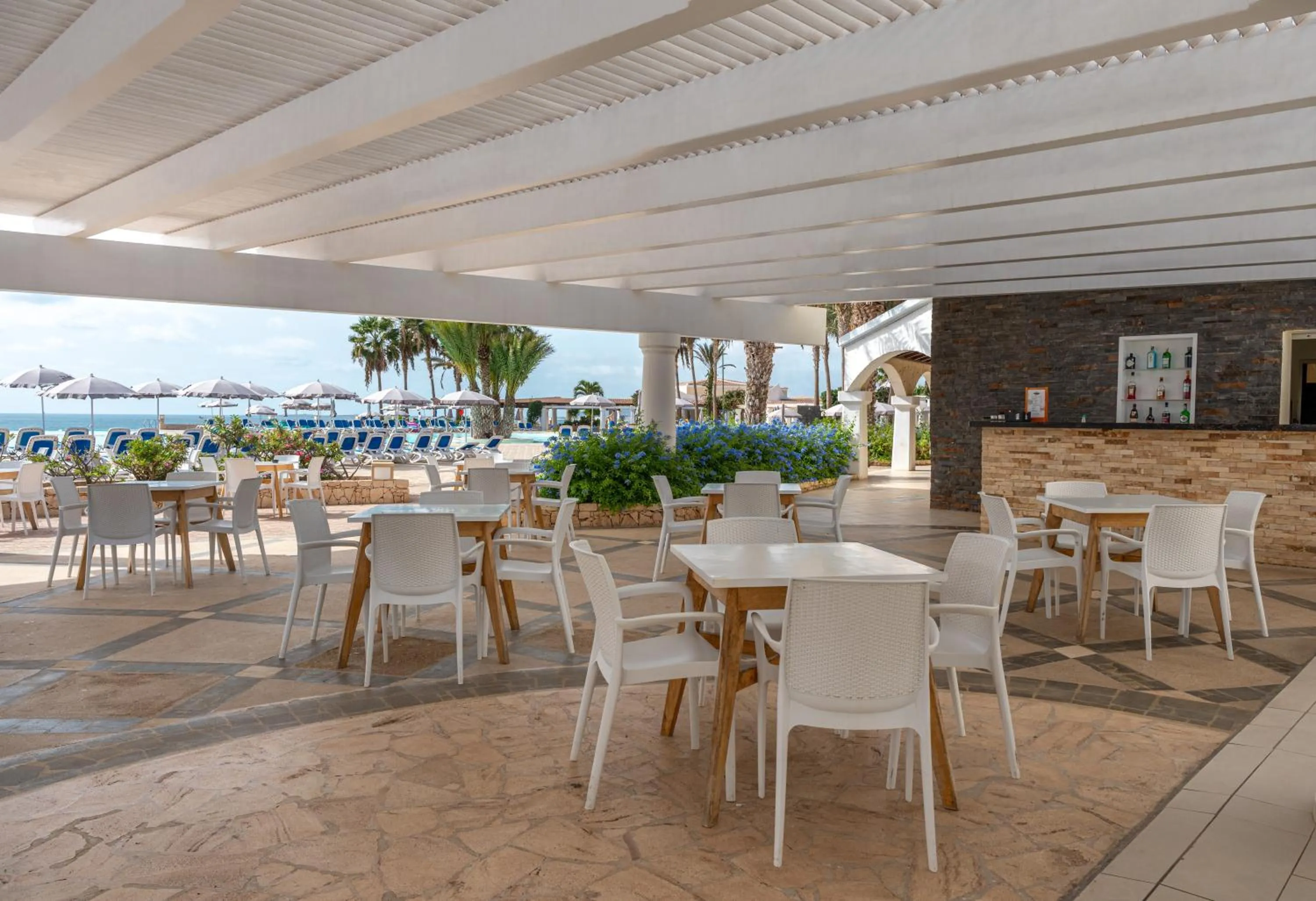 Lounge or bar in VOI Praia de Chaves Resort