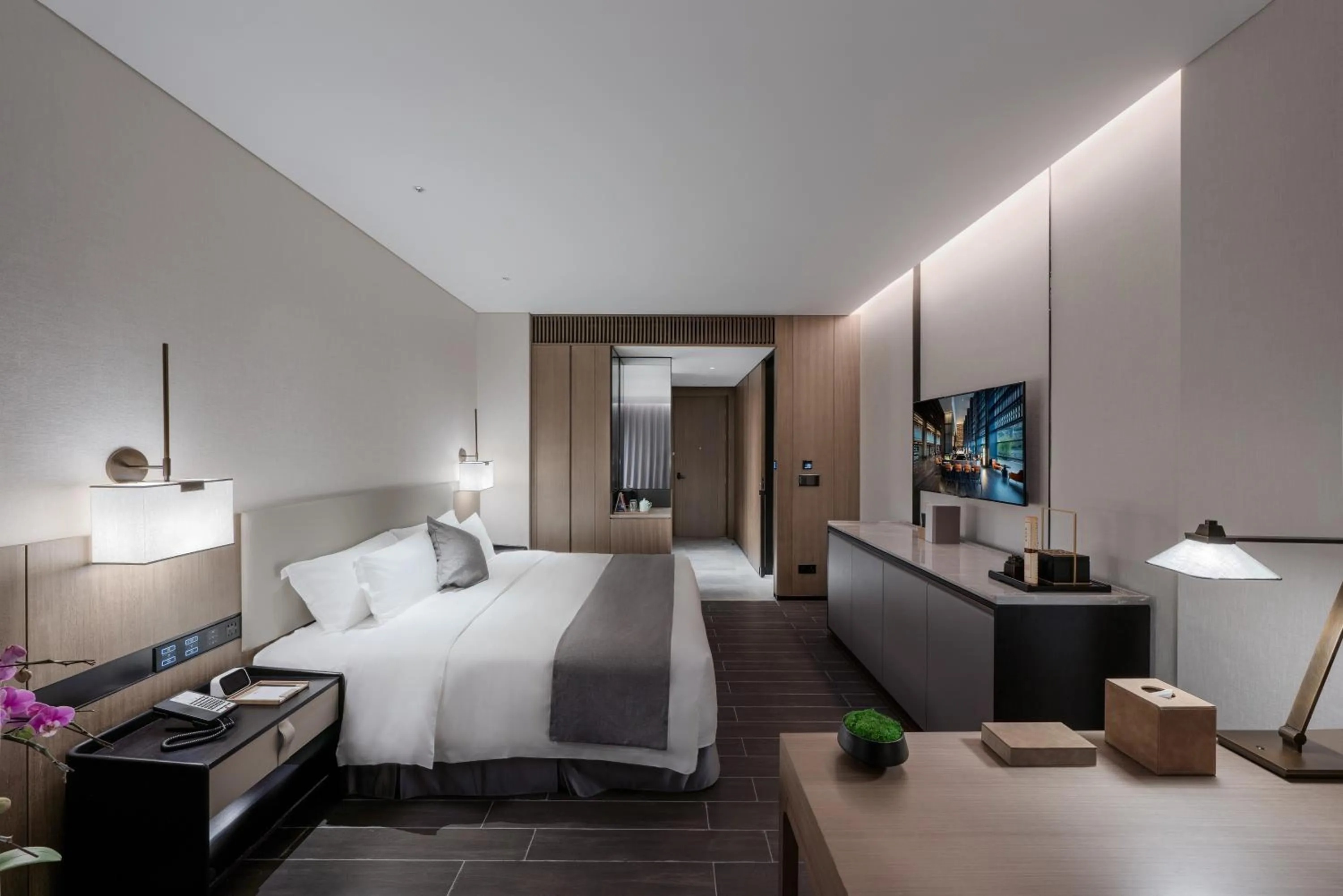 Photo of the whole room, Bed in Genpla Hotel, Shenzhen Qianhai