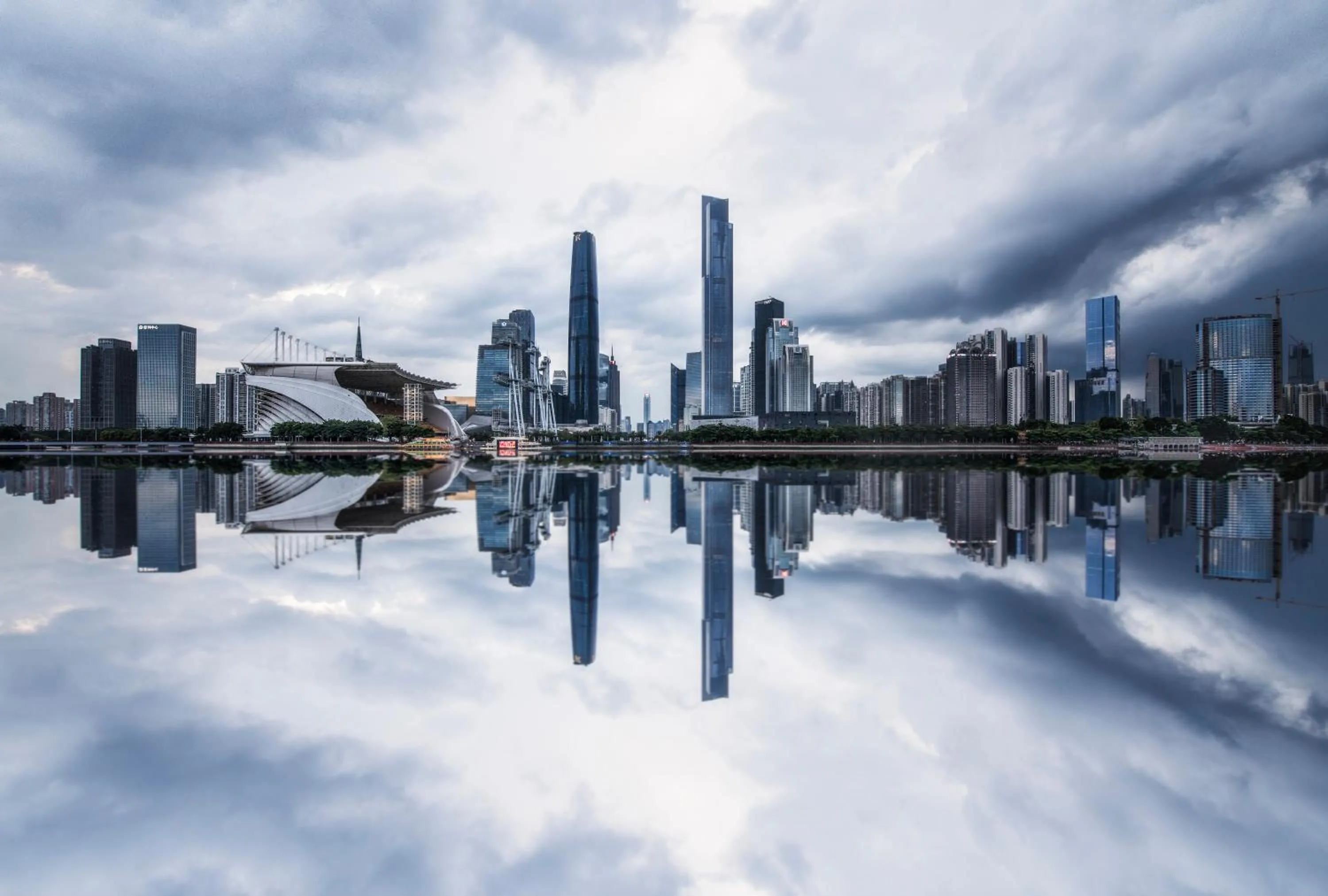 Nearby landmark in Echarm PLUS International Hotel Zhujiang New Town Wuyangcun Metro Station