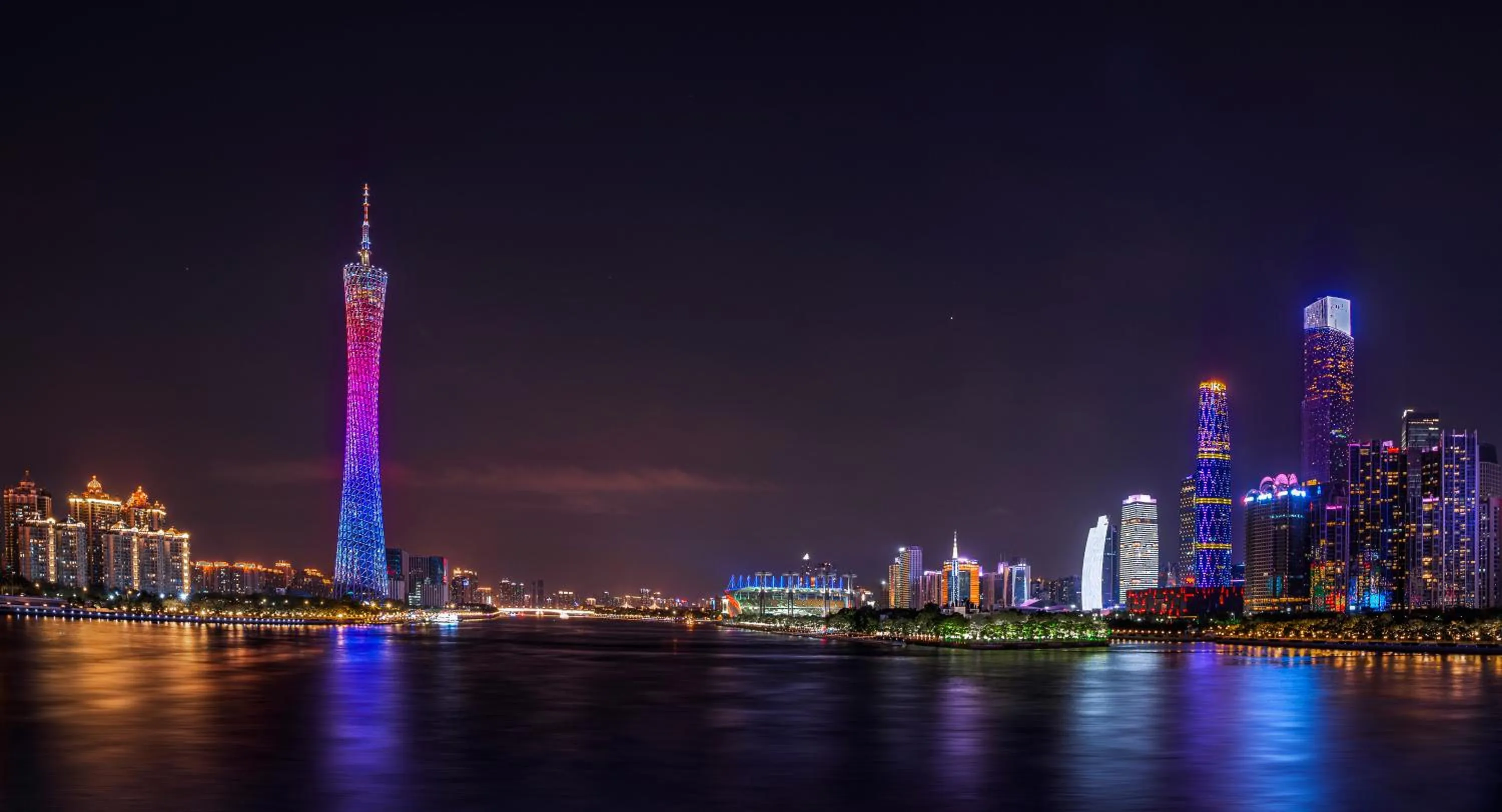 Nearby landmark in Echarm PLUS International Hotel Zhujiang New Town Wuyangcun Metro Station