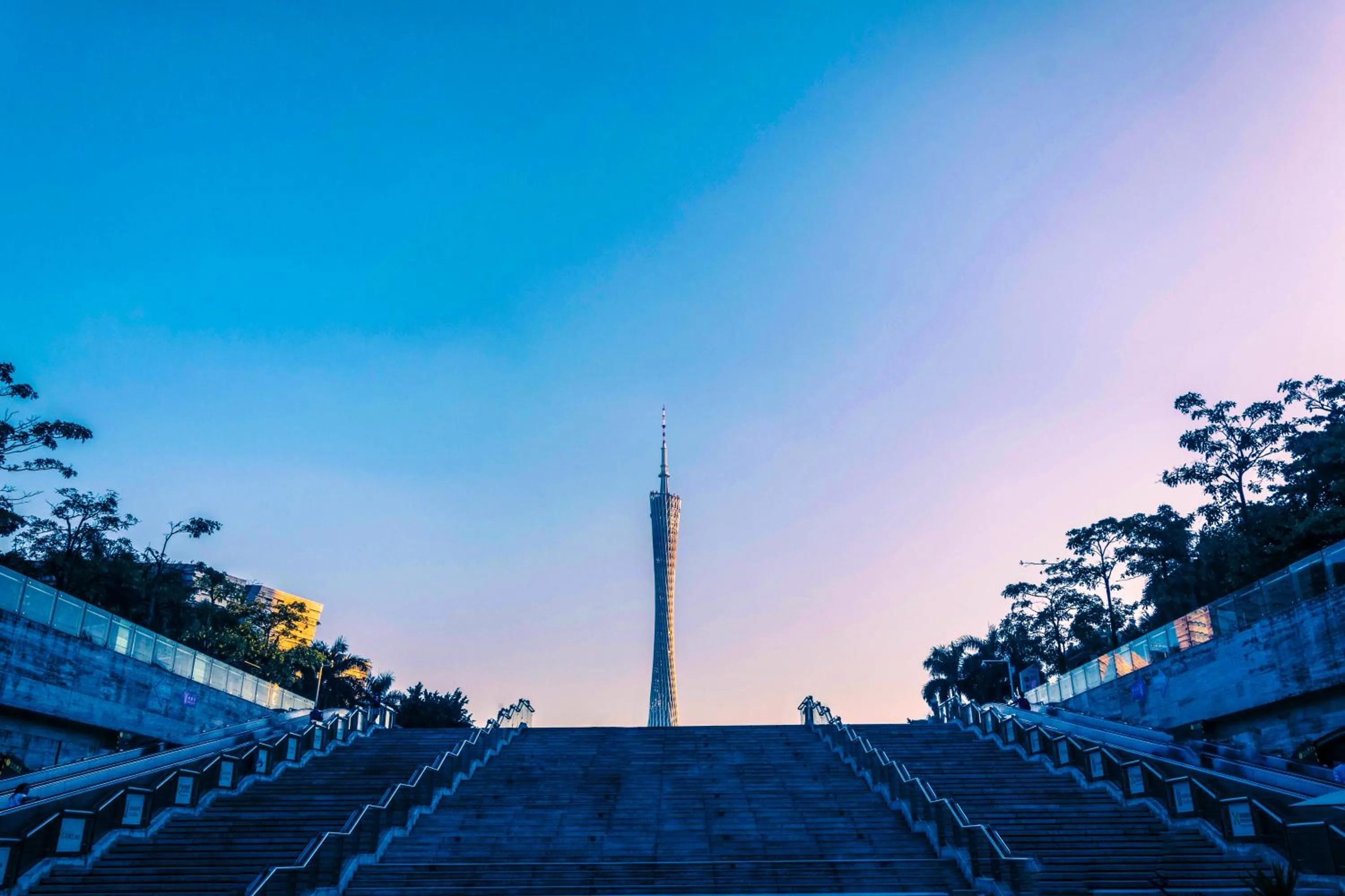 Nearby landmark in Echarm PLUS International Hotel Zhujiang New Town Wuyangcun Metro Station