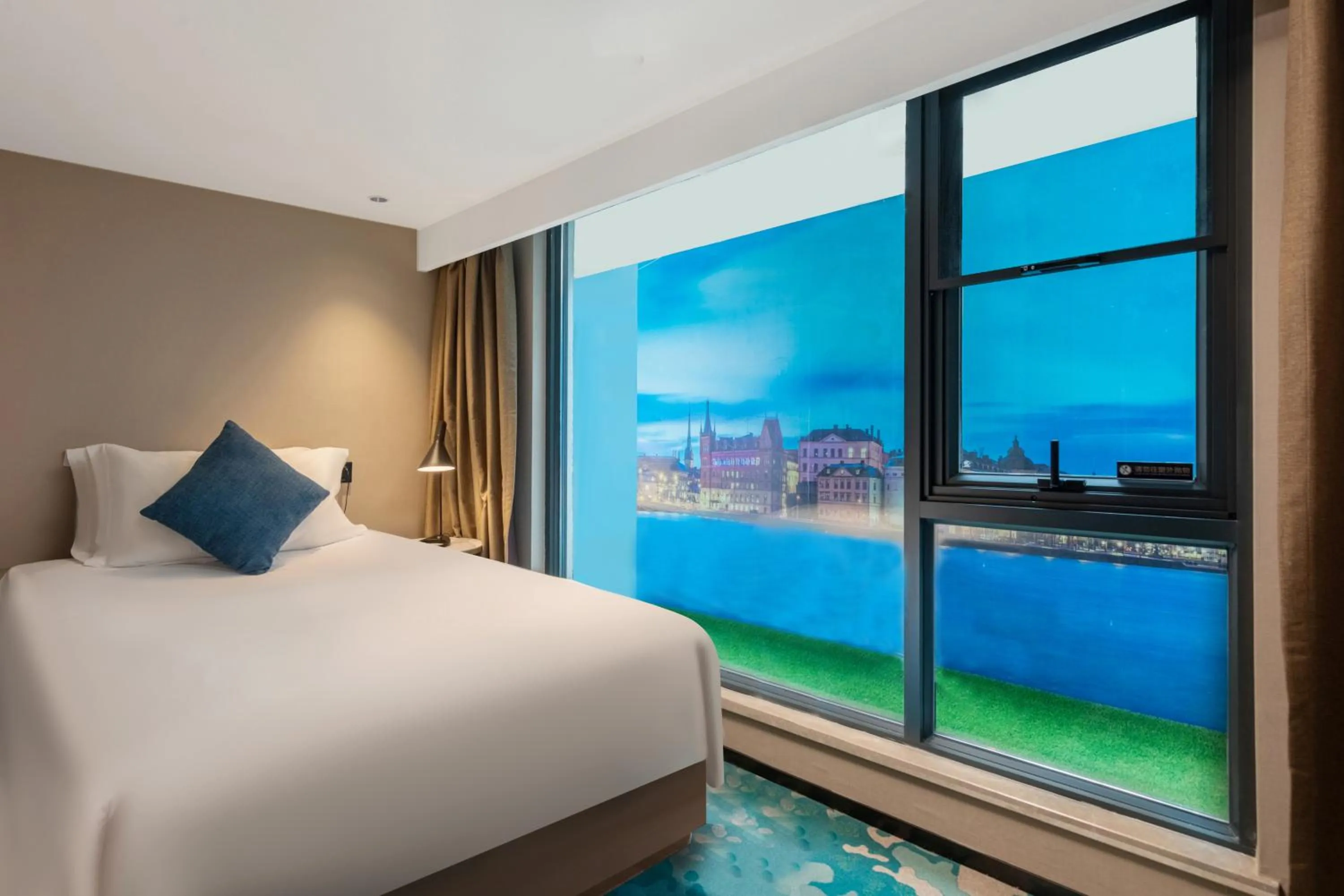 Property building, Bed in Echarm PLUS International Hotel Zhujiang New Town Wuyangcun Metro Station