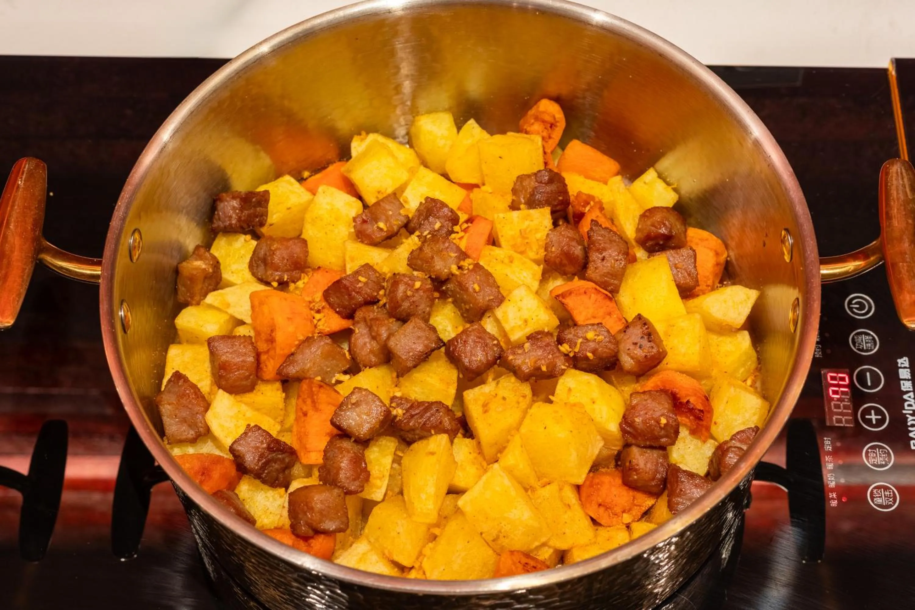 Breakfast in Echarm PLUS International Hotel Zhujiang New Town Wuyangcun Metro Station