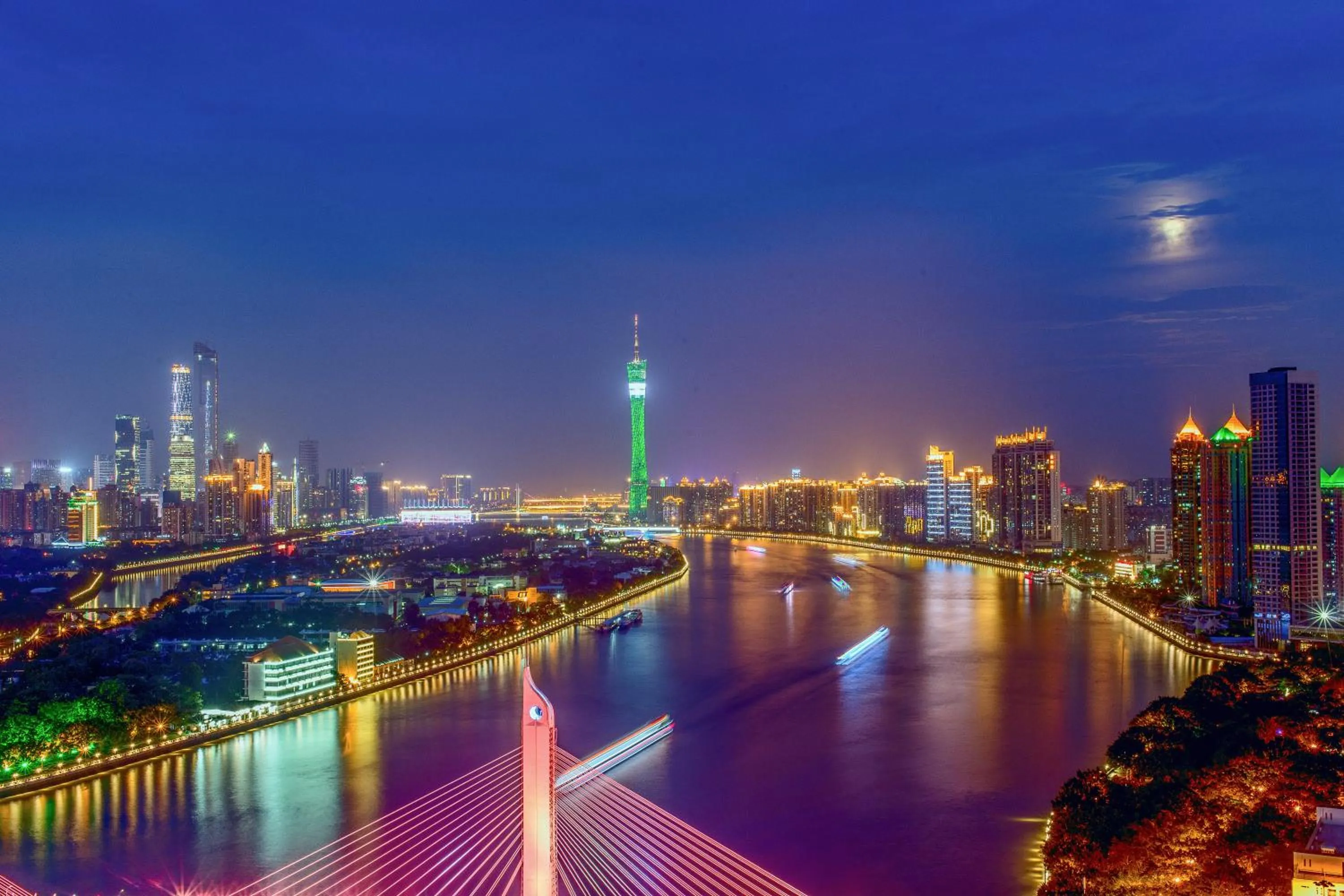 Nearby landmark in Echarm PLUS International Hotel Zhujiang New Town Wuyangcun Metro Station