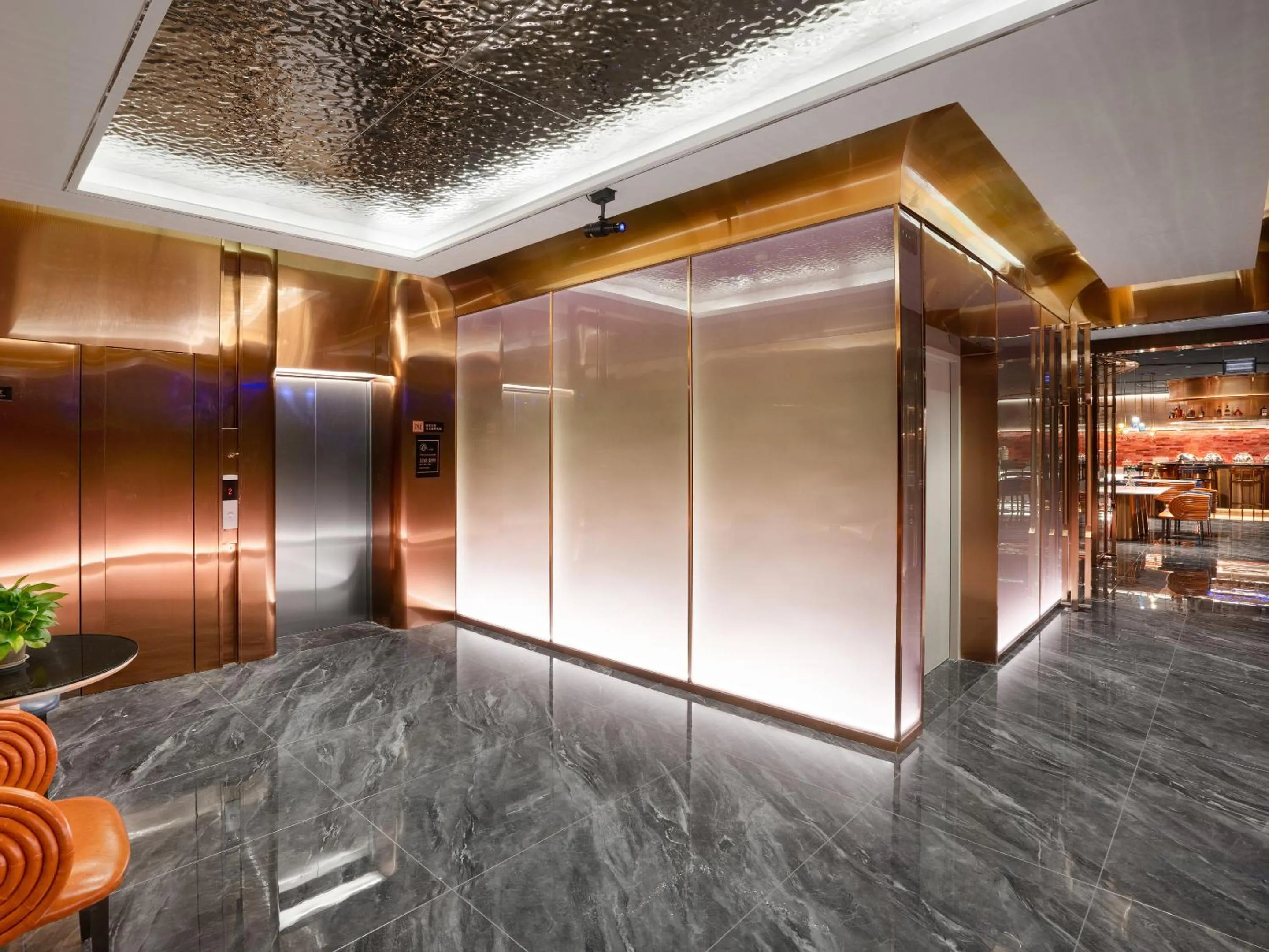 elevator in Echarm PLUS International Hotel Zhujiang New Town Wuyangcun Metro Station