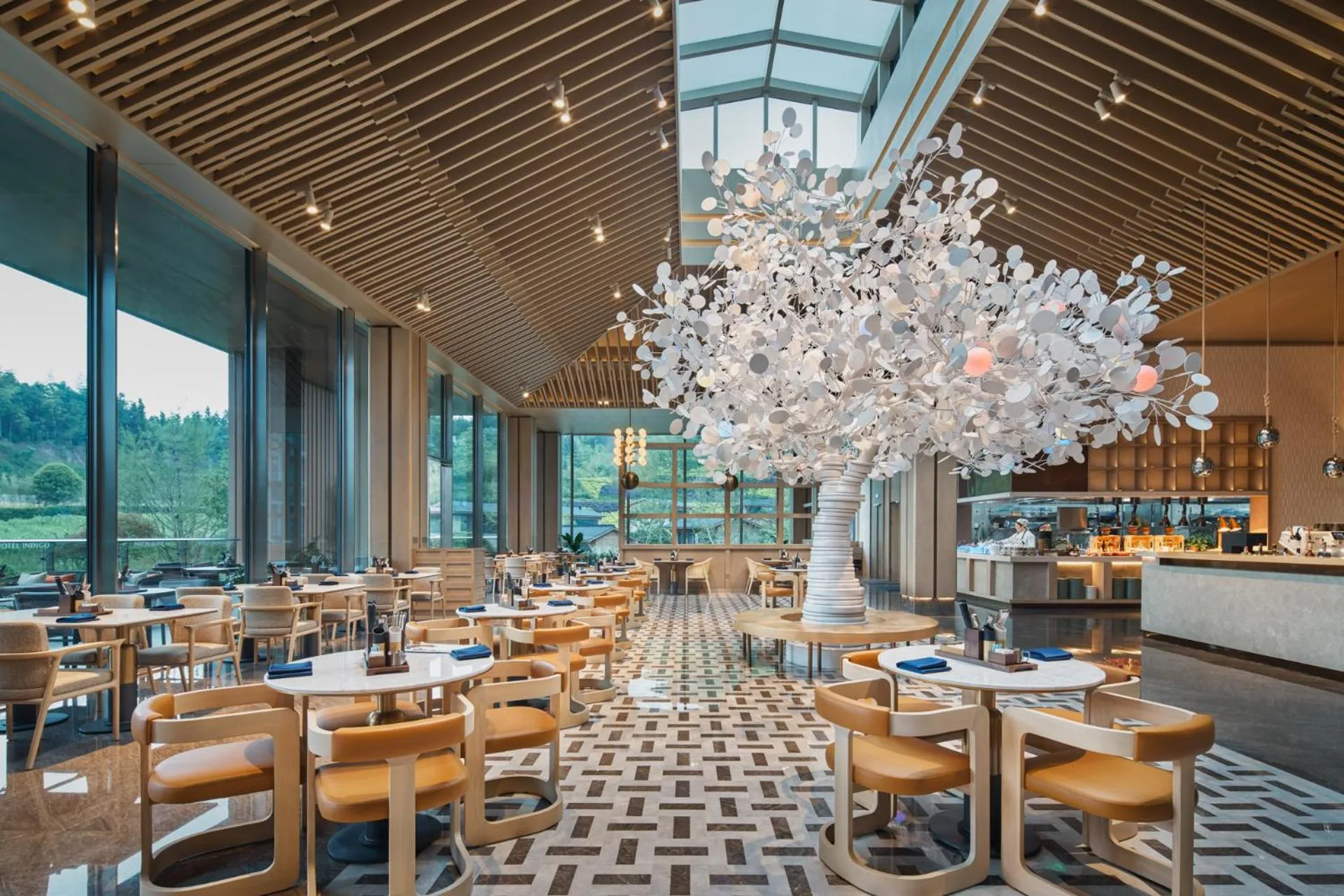 Restaurant/places to eat in Hotel Indigo Hangzhou Tianmushan