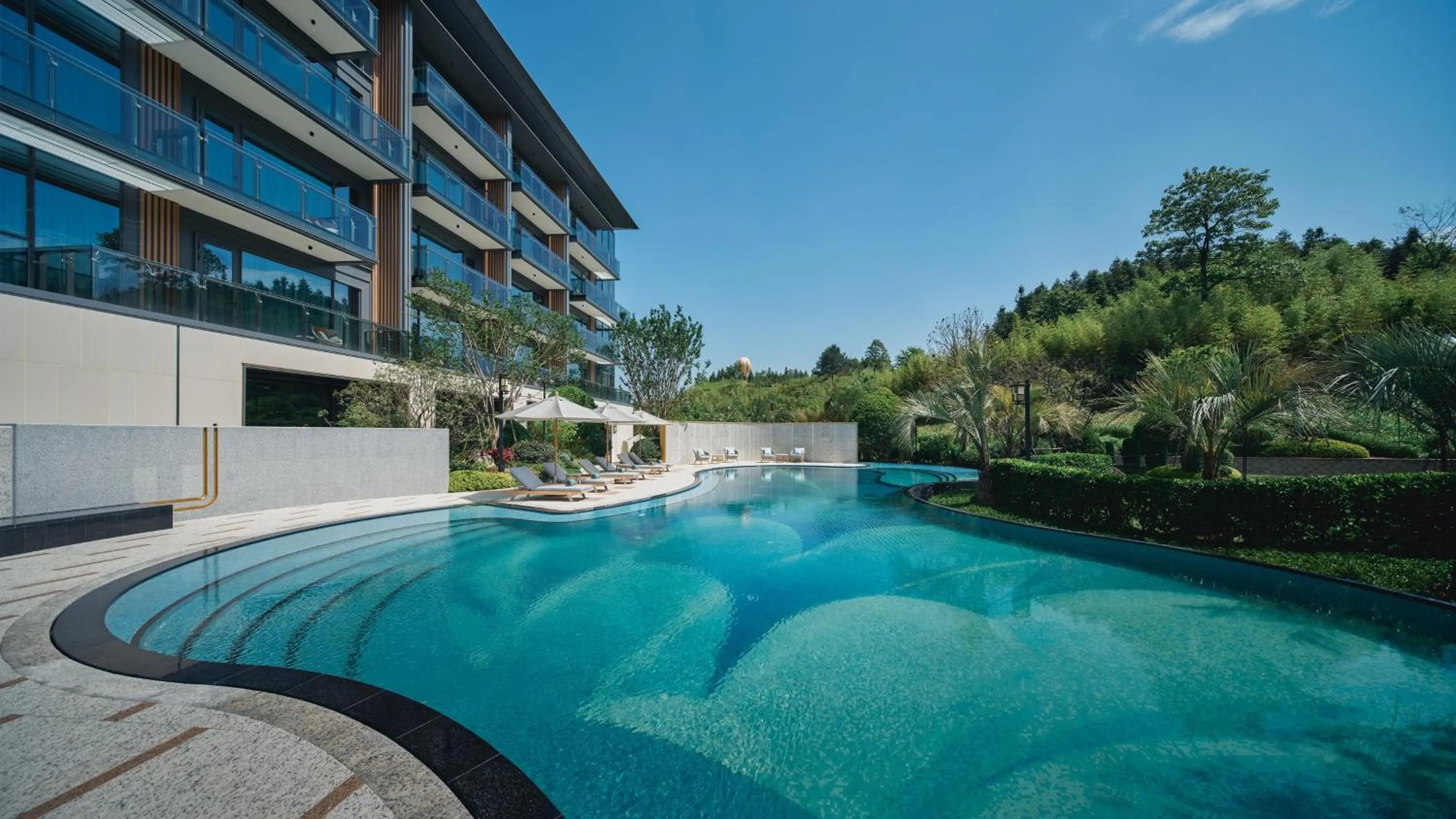 Property building in Hotel Indigo Hangzhou Tianmushan