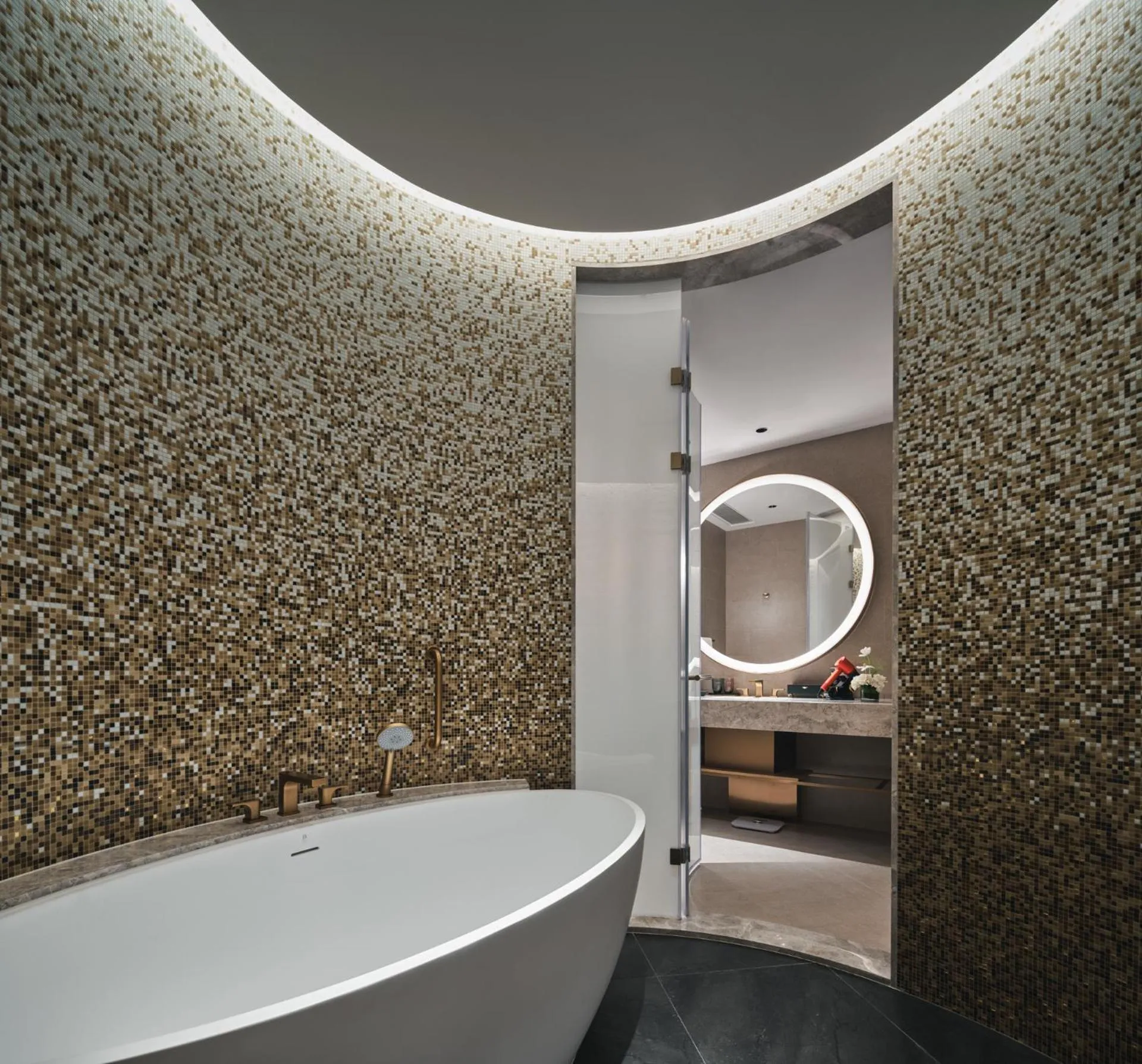 Shower in Hotel Indigo Hangzhou Tianmushan