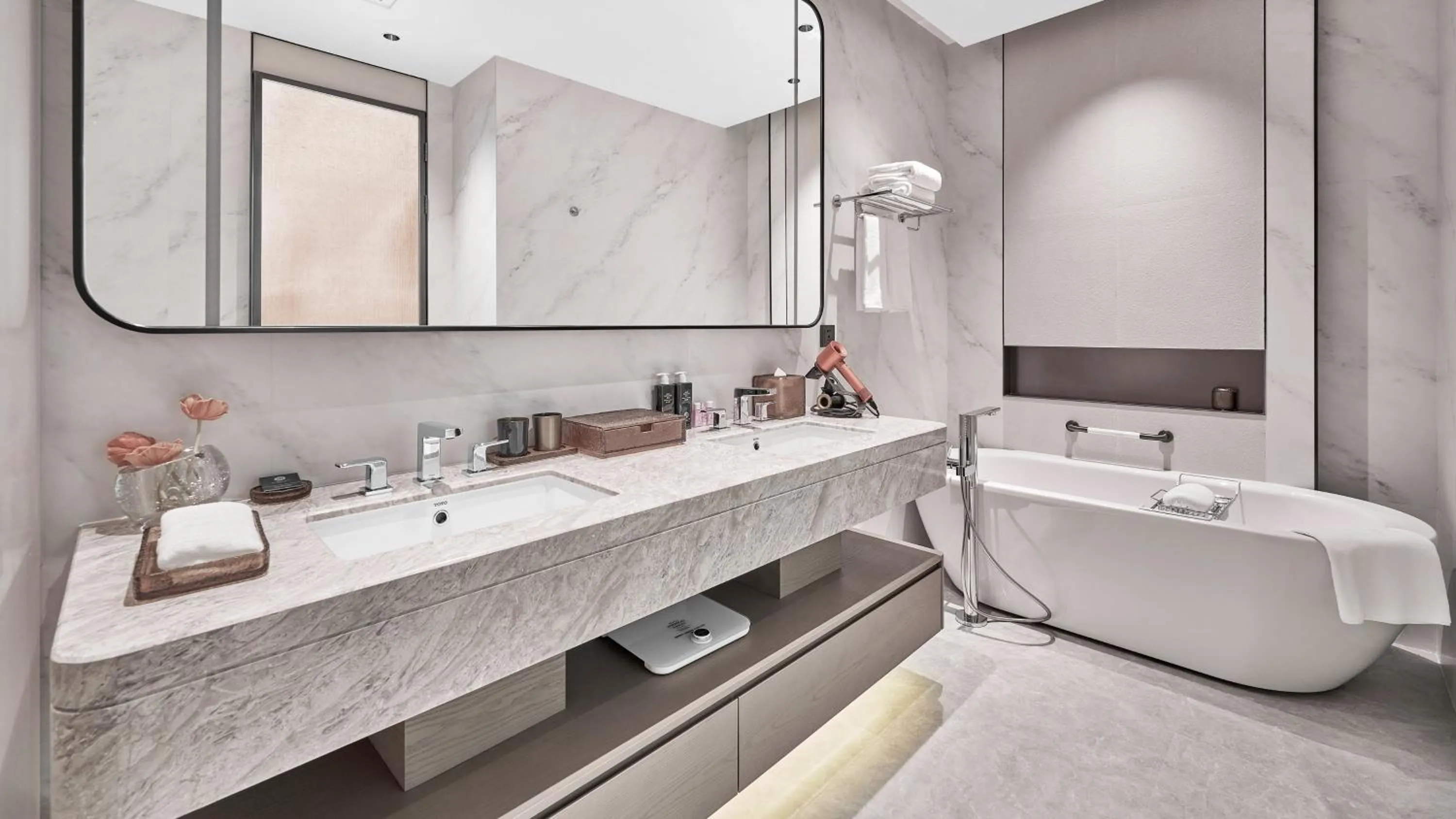 Photo of the whole room in Hotel Indigo Hangzhou Tianmushan