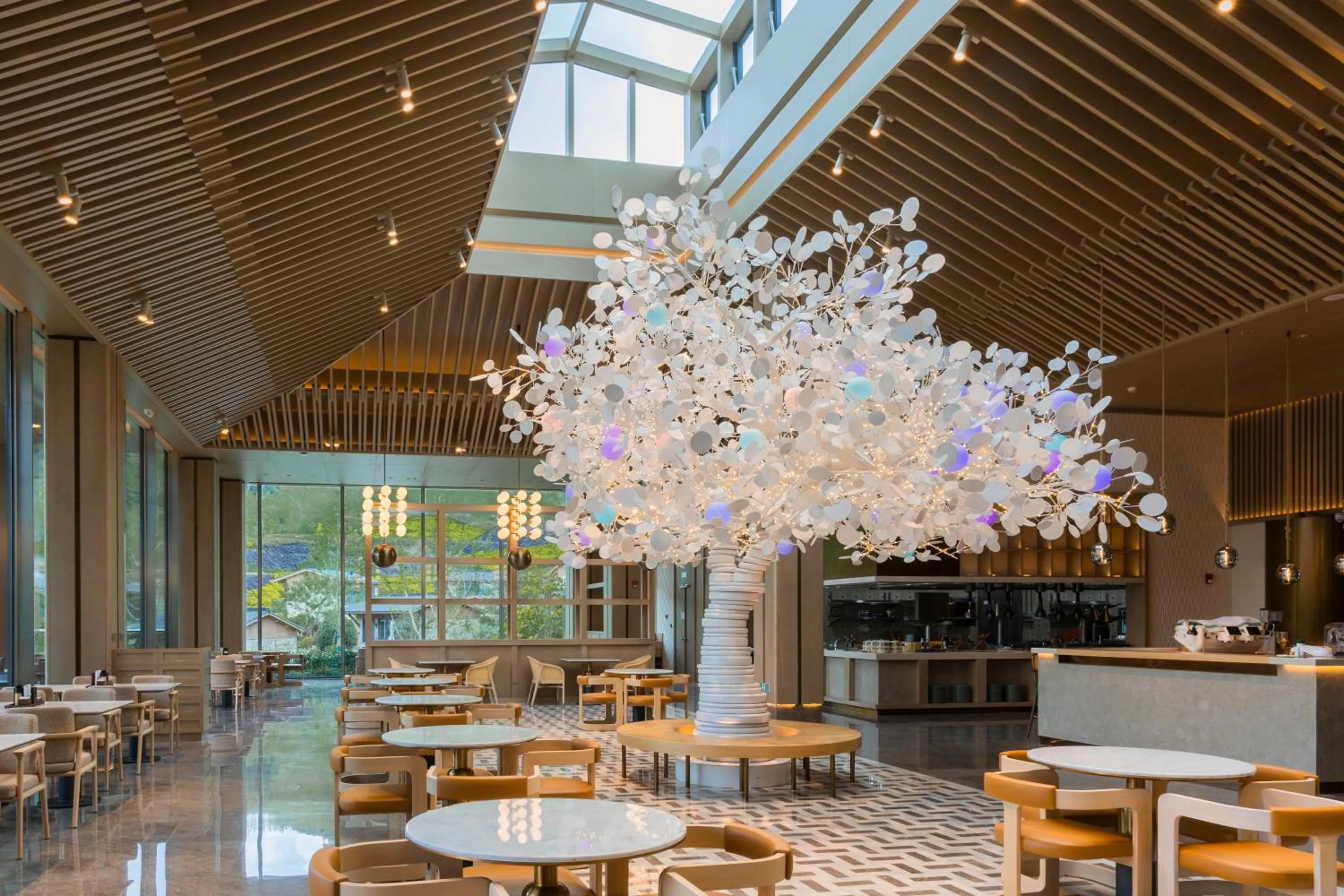 Restaurant/places to eat in Hotel Indigo Hangzhou Tianmushan