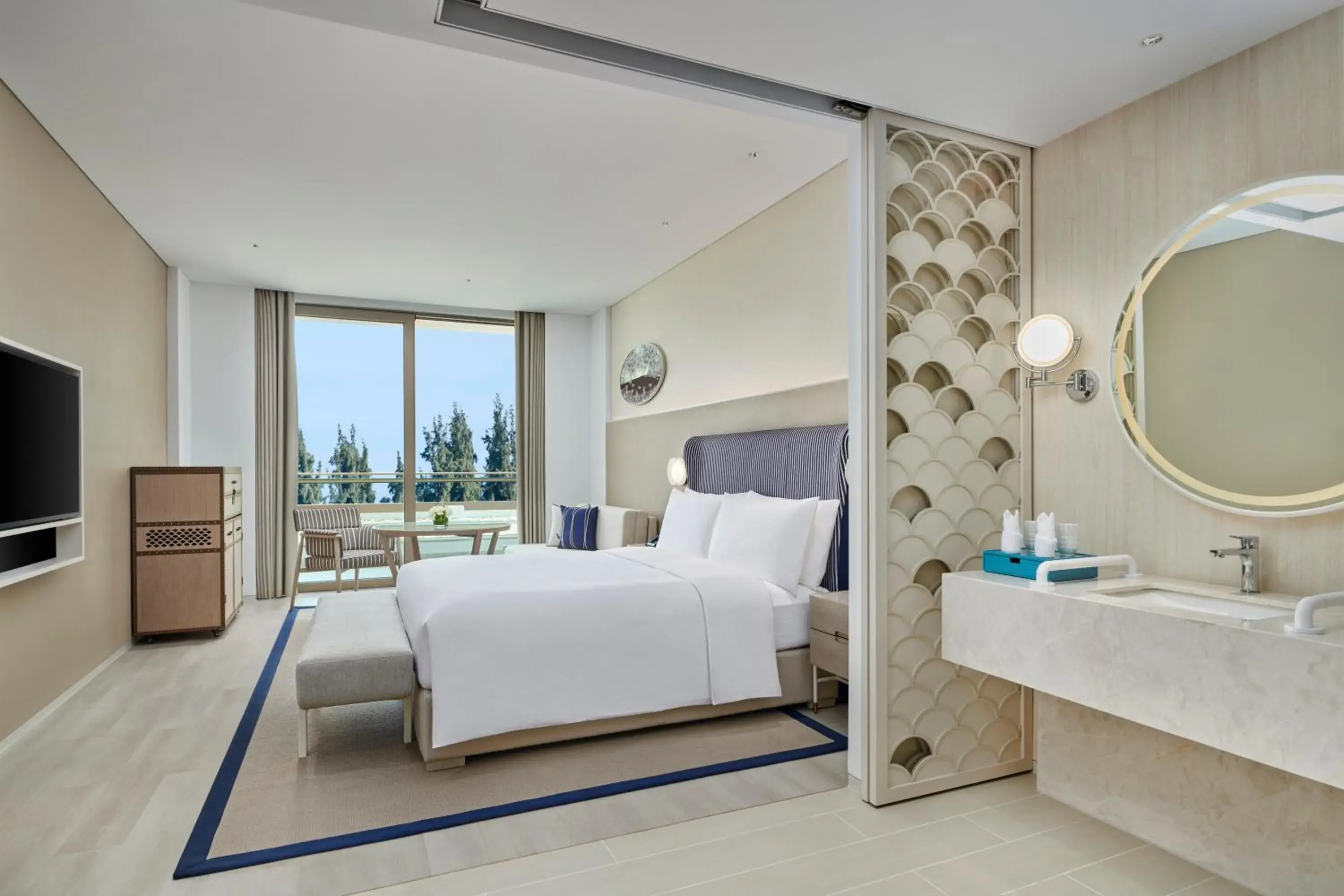 King Room - Mobility Accessible in The Mermoon Resort Hainan Tufu Bay, Tapestry By Hilton King Room - Mobility Accessible in The Mermoon Resort Hainan Tufu Bay, Tapestry By Hilton