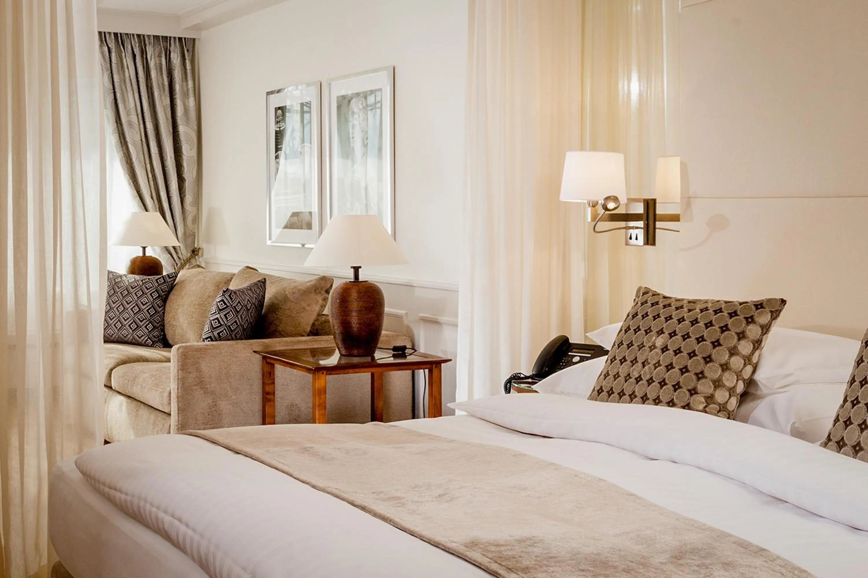 Staff, Bed in Park Hotel Sonnenhof - Relais & Châteaux