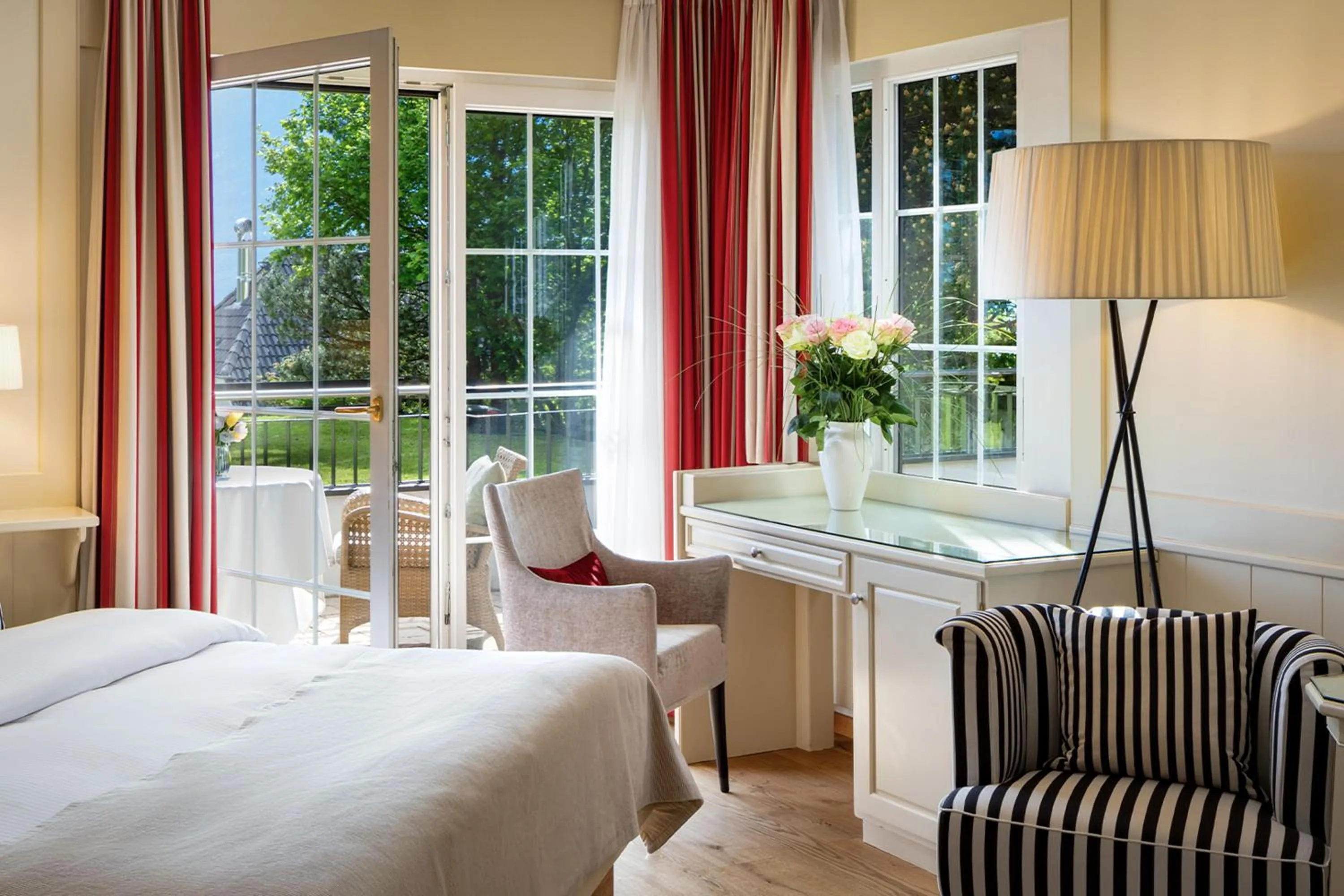 Staff, Bed in Park Hotel Sonnenhof - Relais & Châteaux