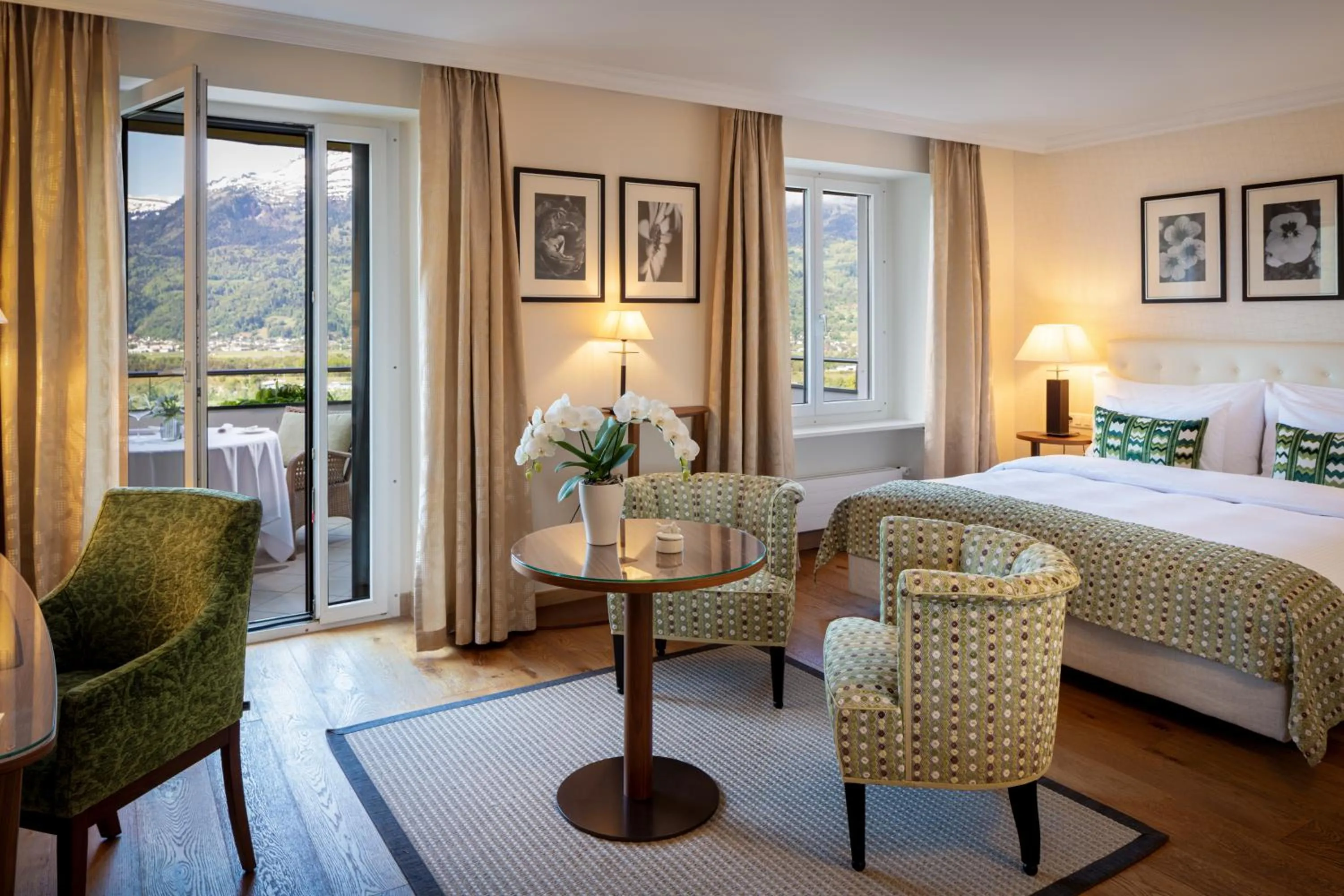 Staff, Bed in Park Hotel Sonnenhof - Relais & Châteaux