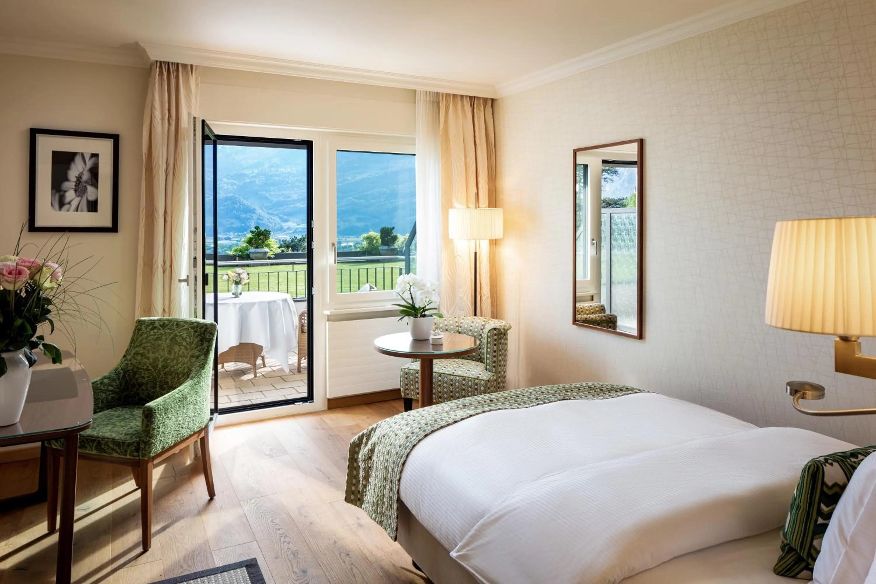 Staff, Bed in Park Hotel Sonnenhof - Relais & Châteaux