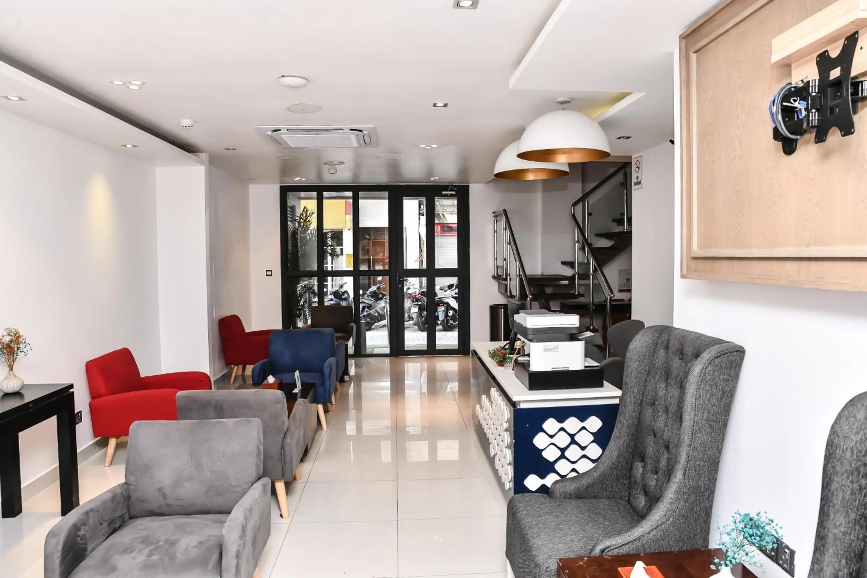 Lobby or reception in Beehive Premier