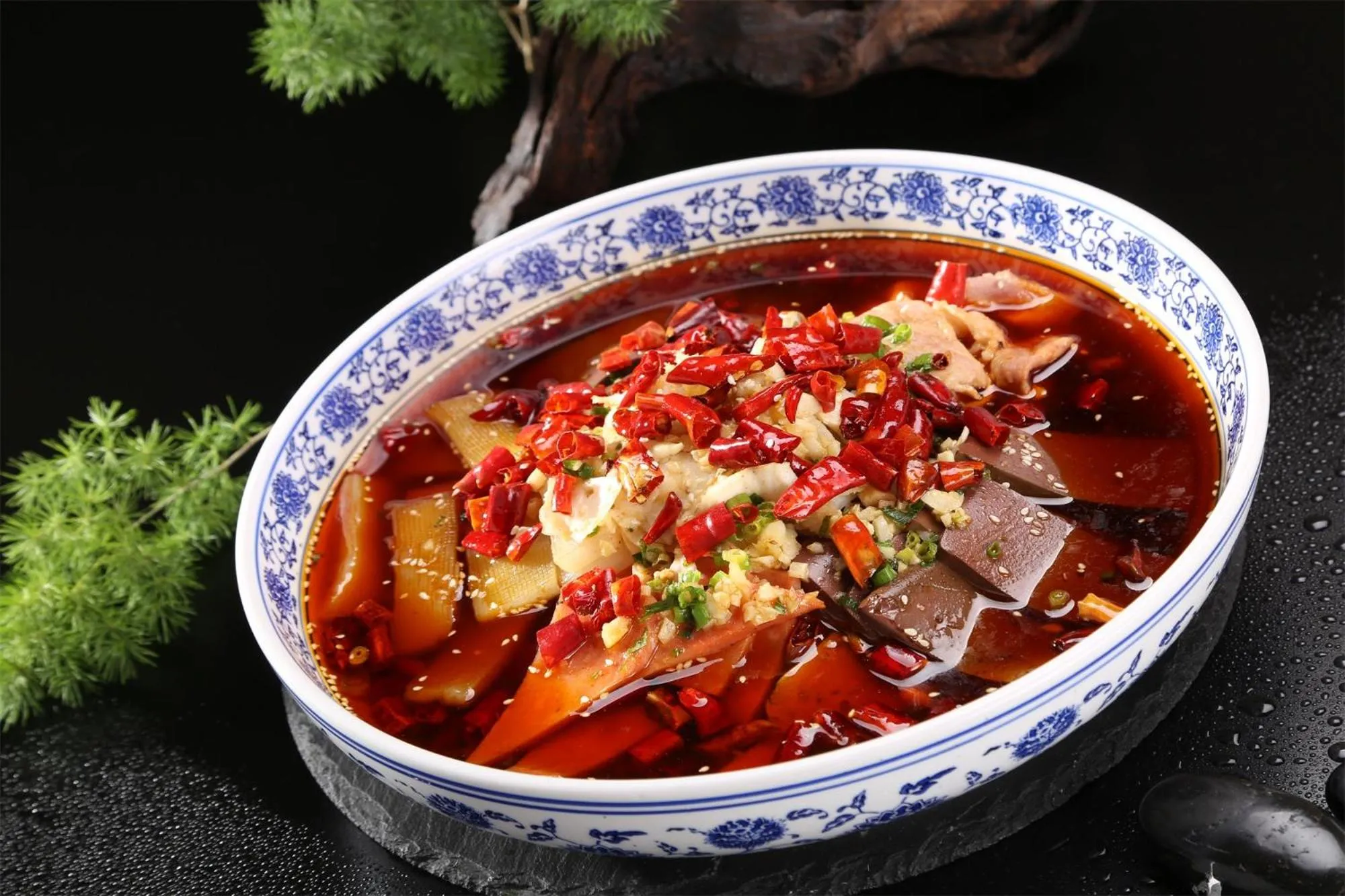 Restaurant/places to eat in Peony Hotel