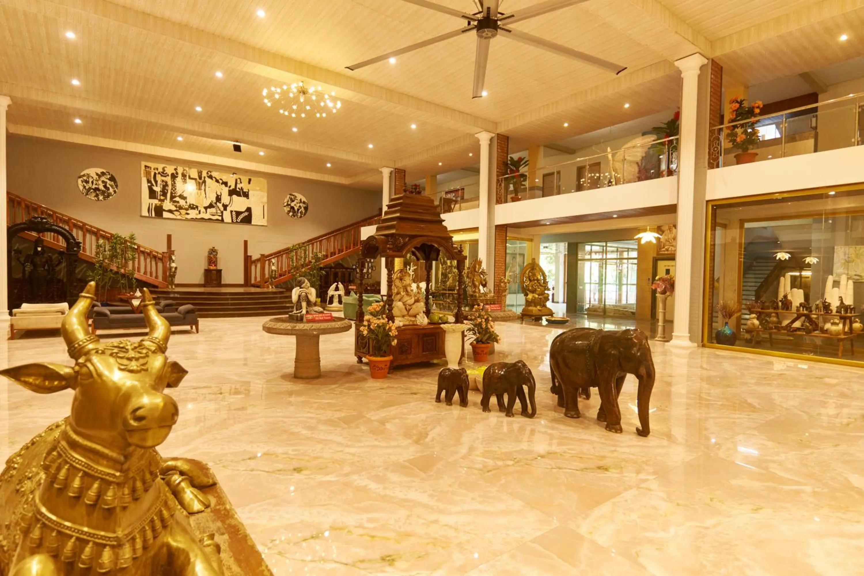 Lobby or reception in Hotel Sai Palkhi Niwara