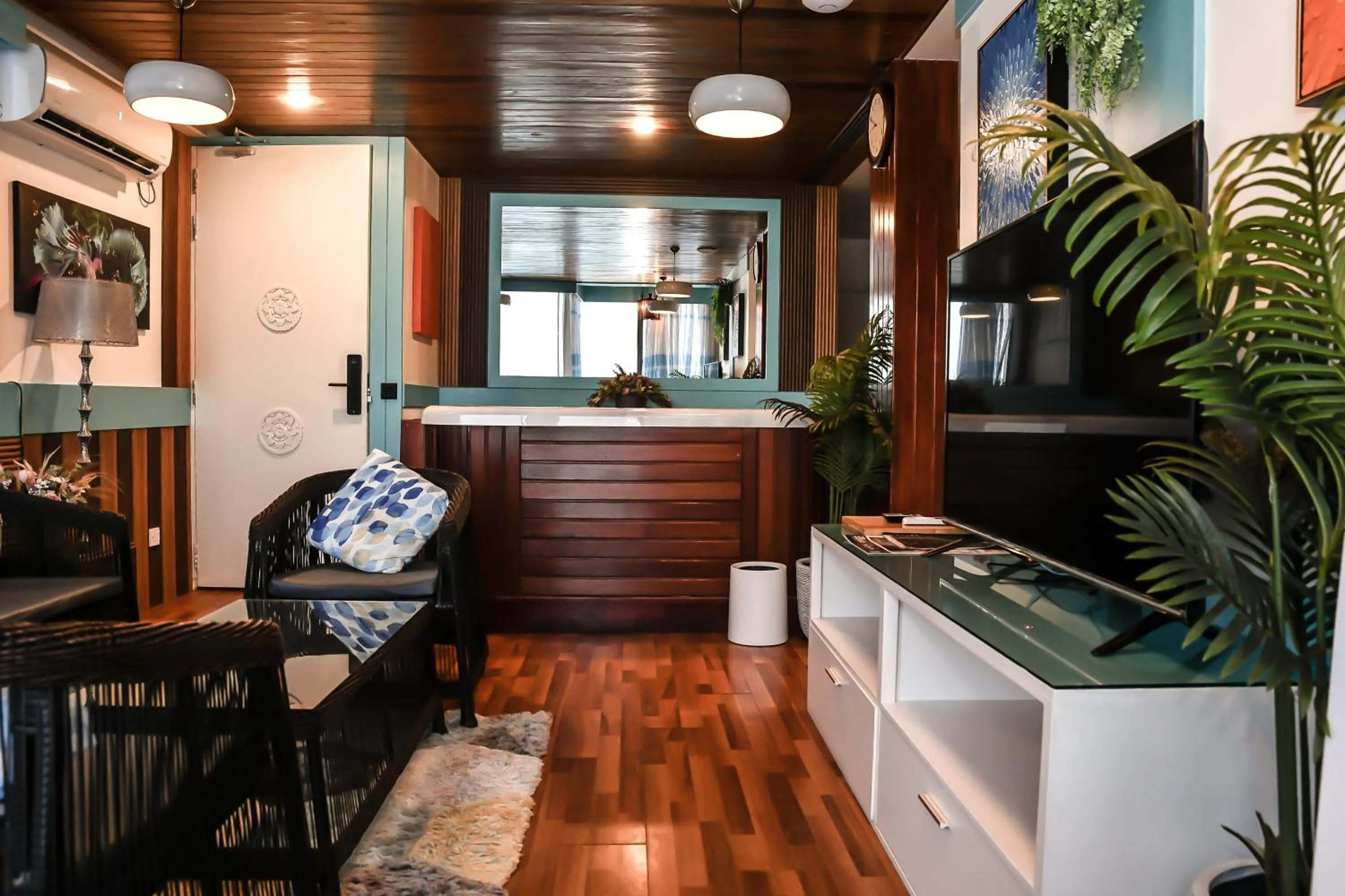 Communal lounge/ TV room in The Hive Beach