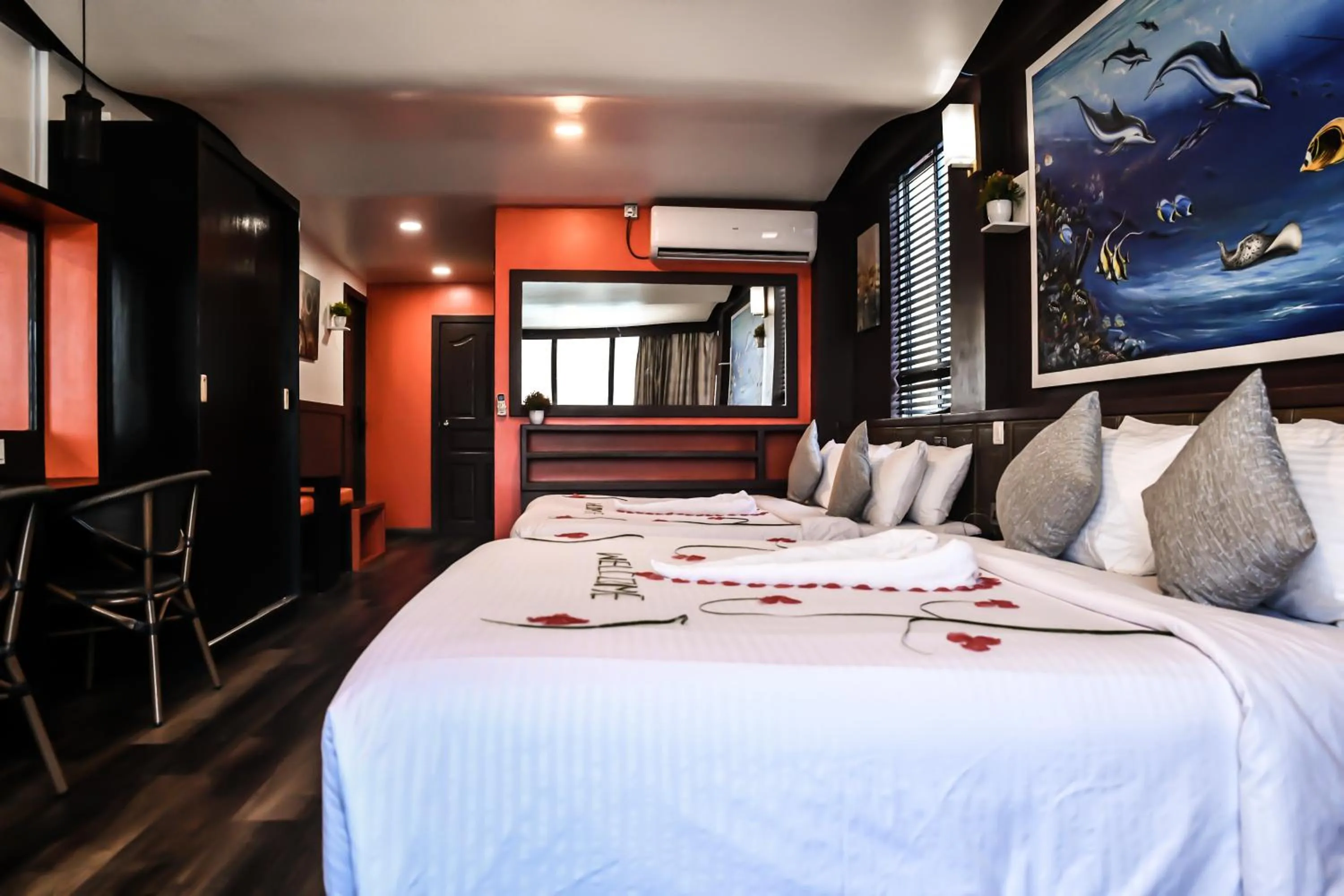 Bed in The Hive Beach