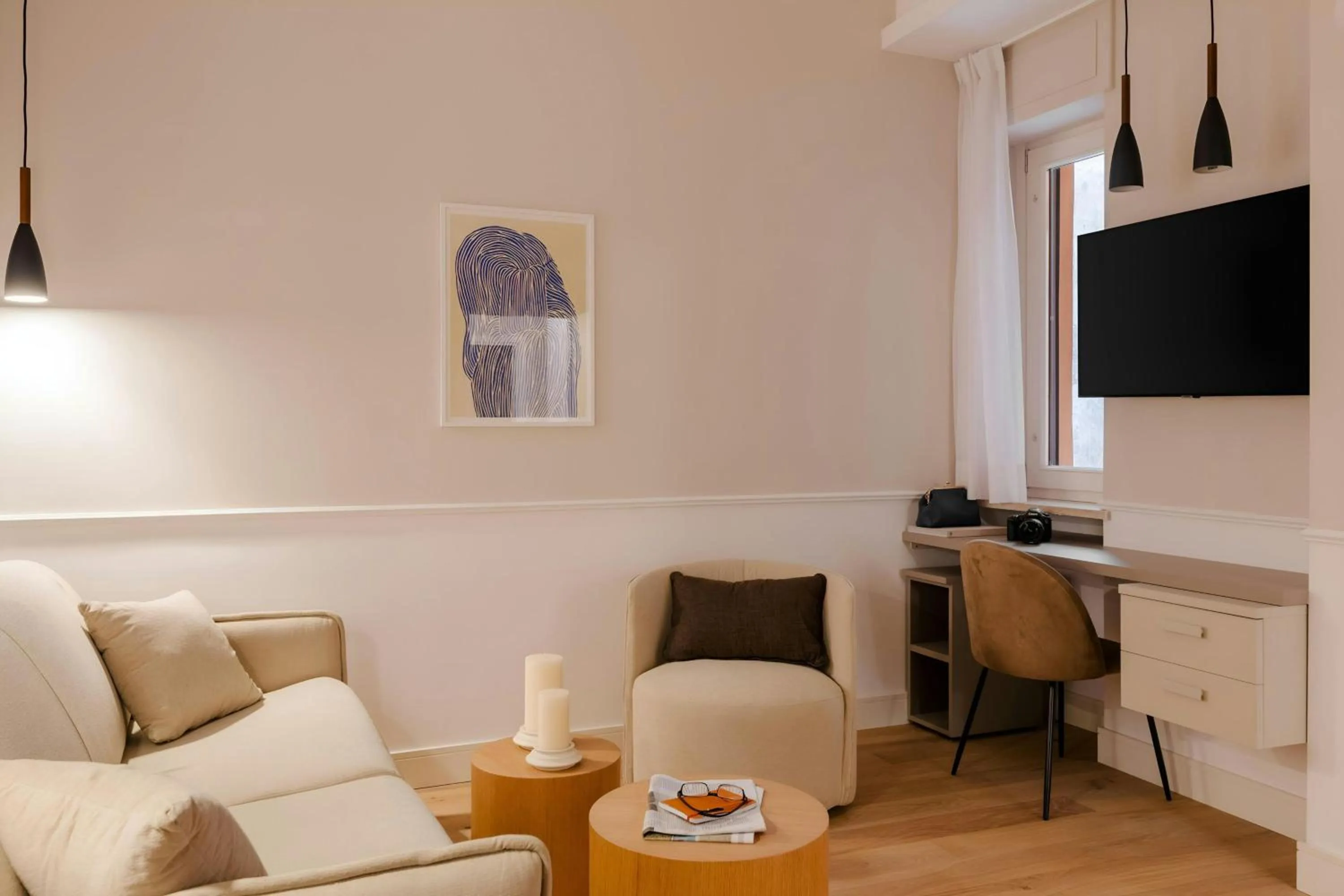 Living room in Sonder by Marriott Bonvoy Antinoo Apartments Piazza del Parlamento