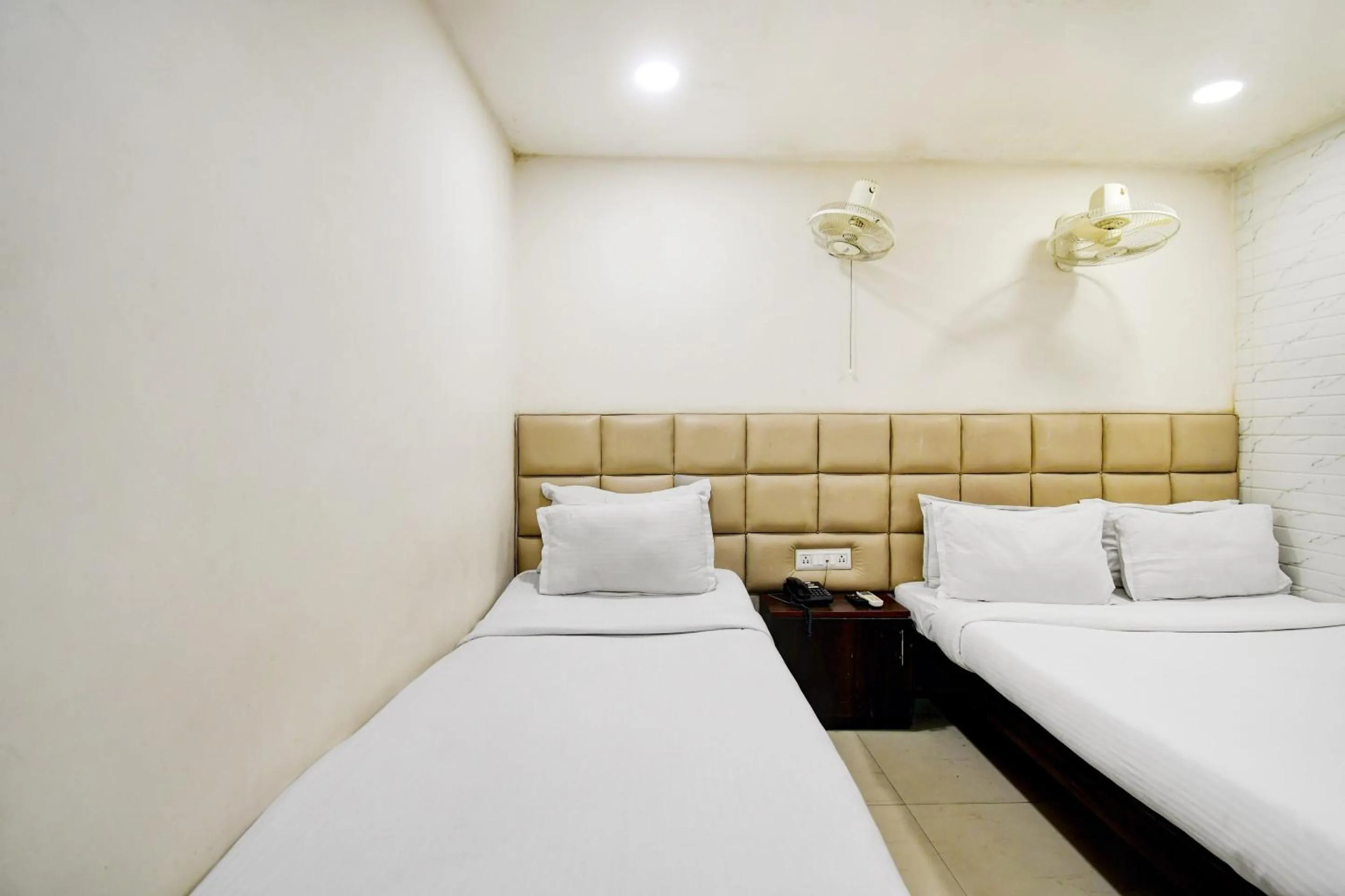 Bedroom, Bed in Hotel O Kyd Guest House