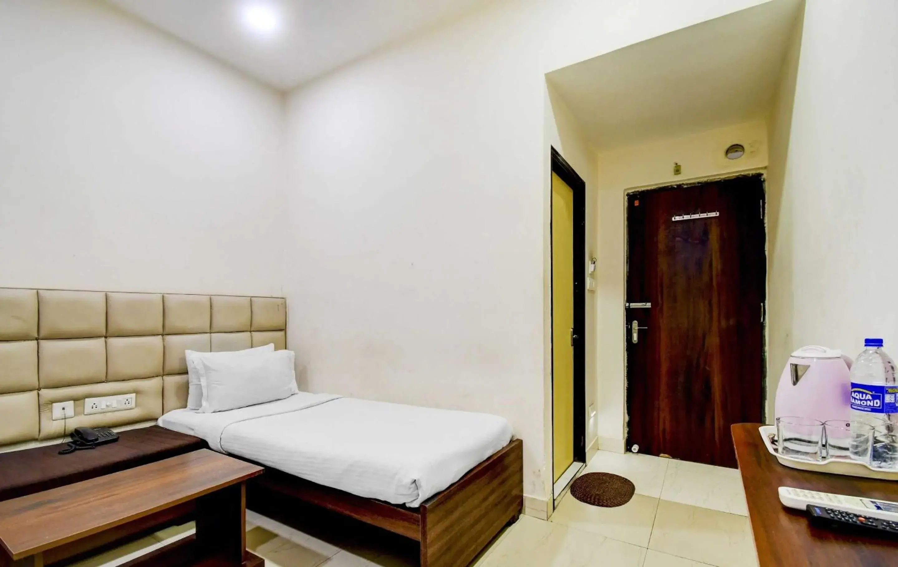 Standard Double Room - single occupancy in Hotel O Kyd Guest House Standard Double Room - single occupancy in Hotel O Kyd Guest House