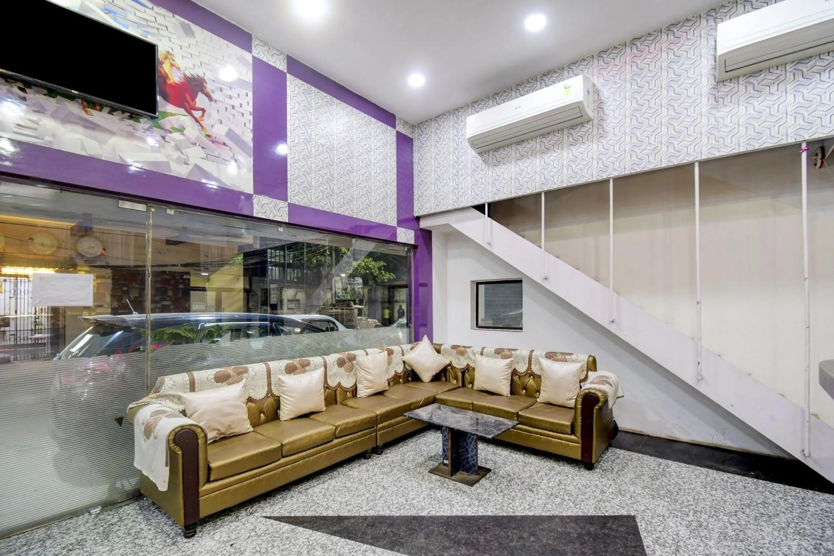 Lobby or reception in Hotel O Kyd Guest House