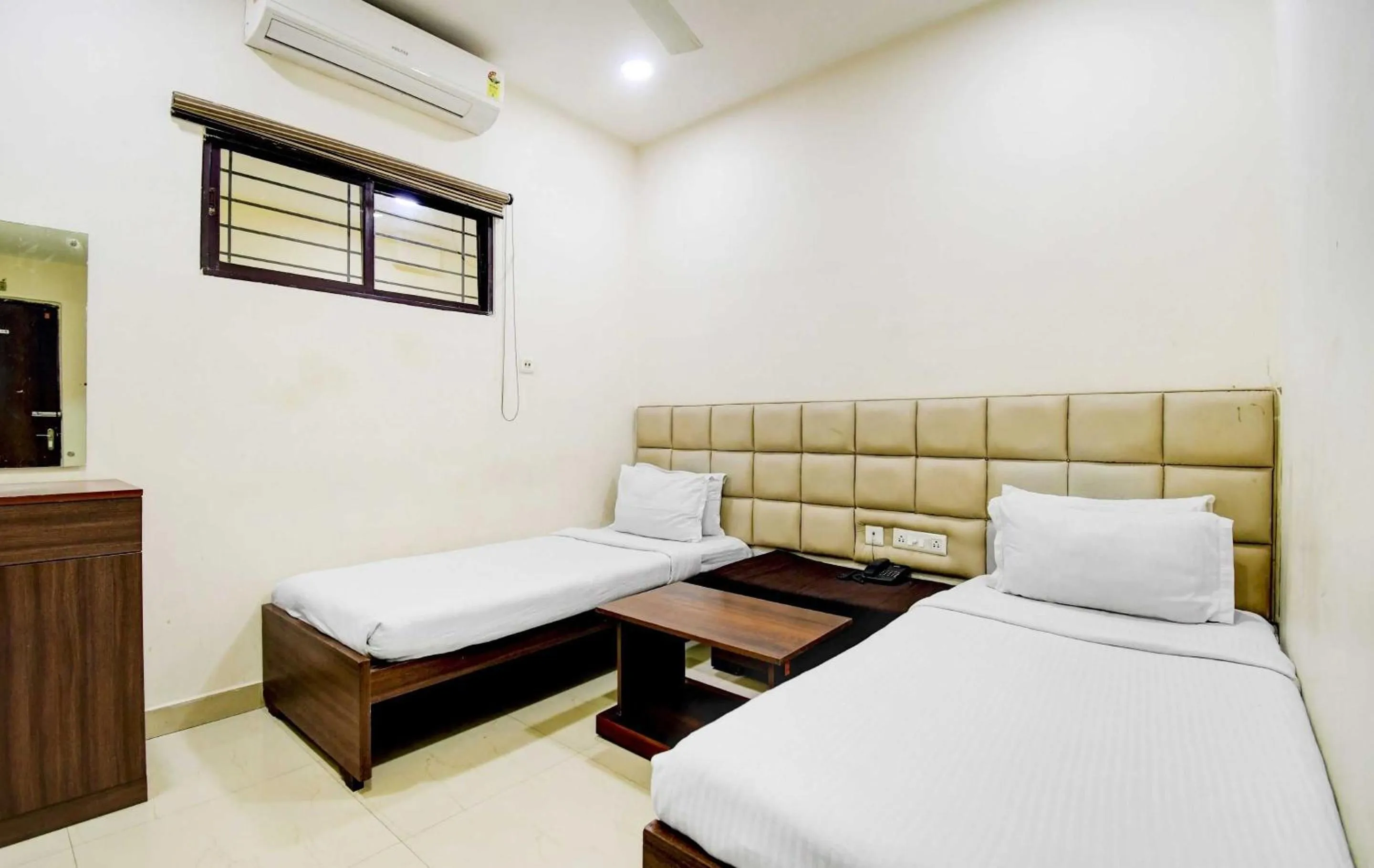 Bedroom, Bed in Hotel O Kyd Guest House