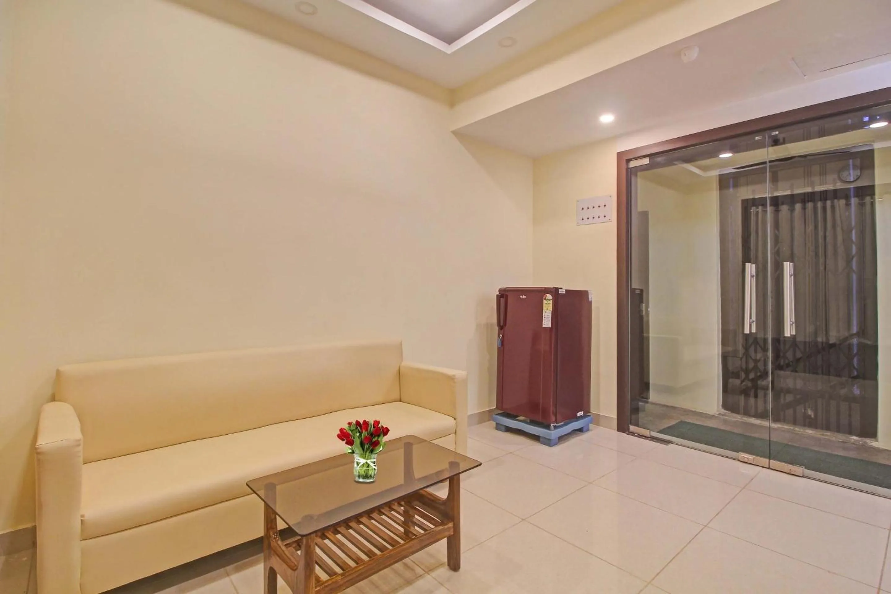 Lobby or reception in Super Townhouse Centre Point Inn Near Esplanade Metro Station