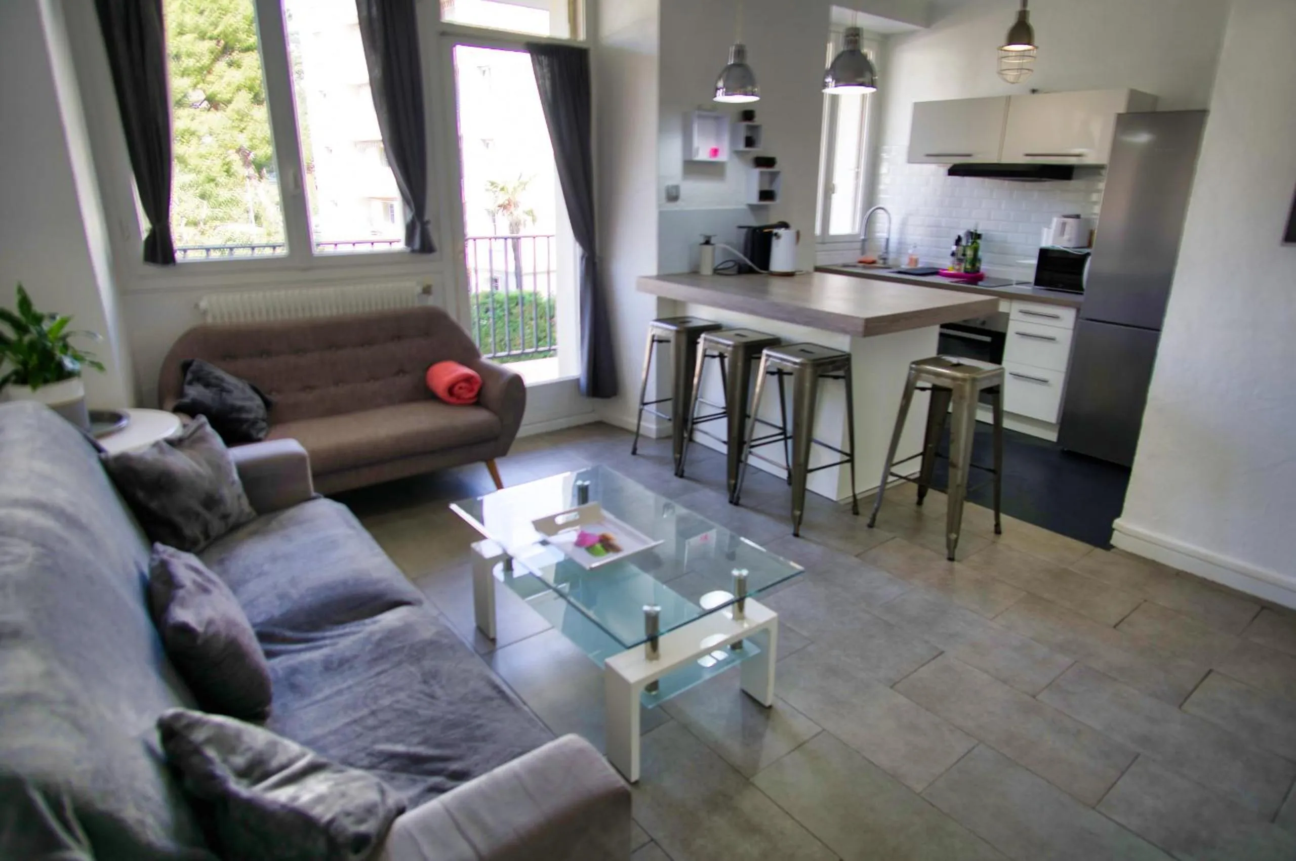 Communal lounge/ TV room in Ref SELV -Palmes d'Or Properties