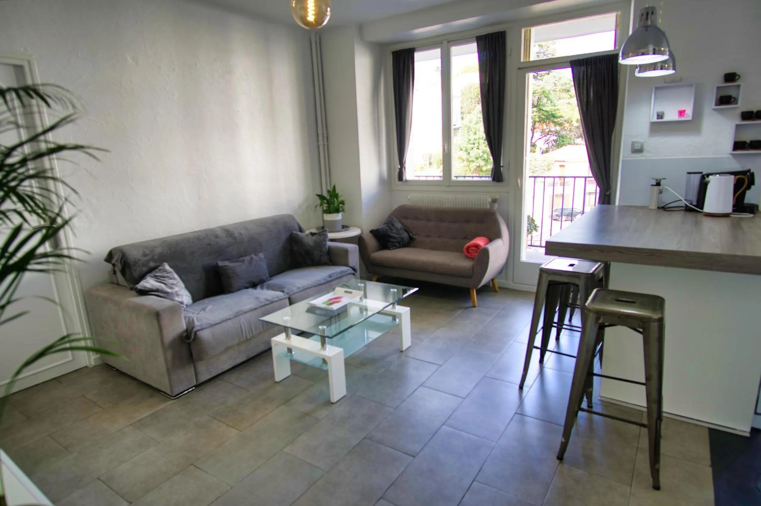 Communal lounge/ TV room in Ref SELV -Palmes d'Or Properties