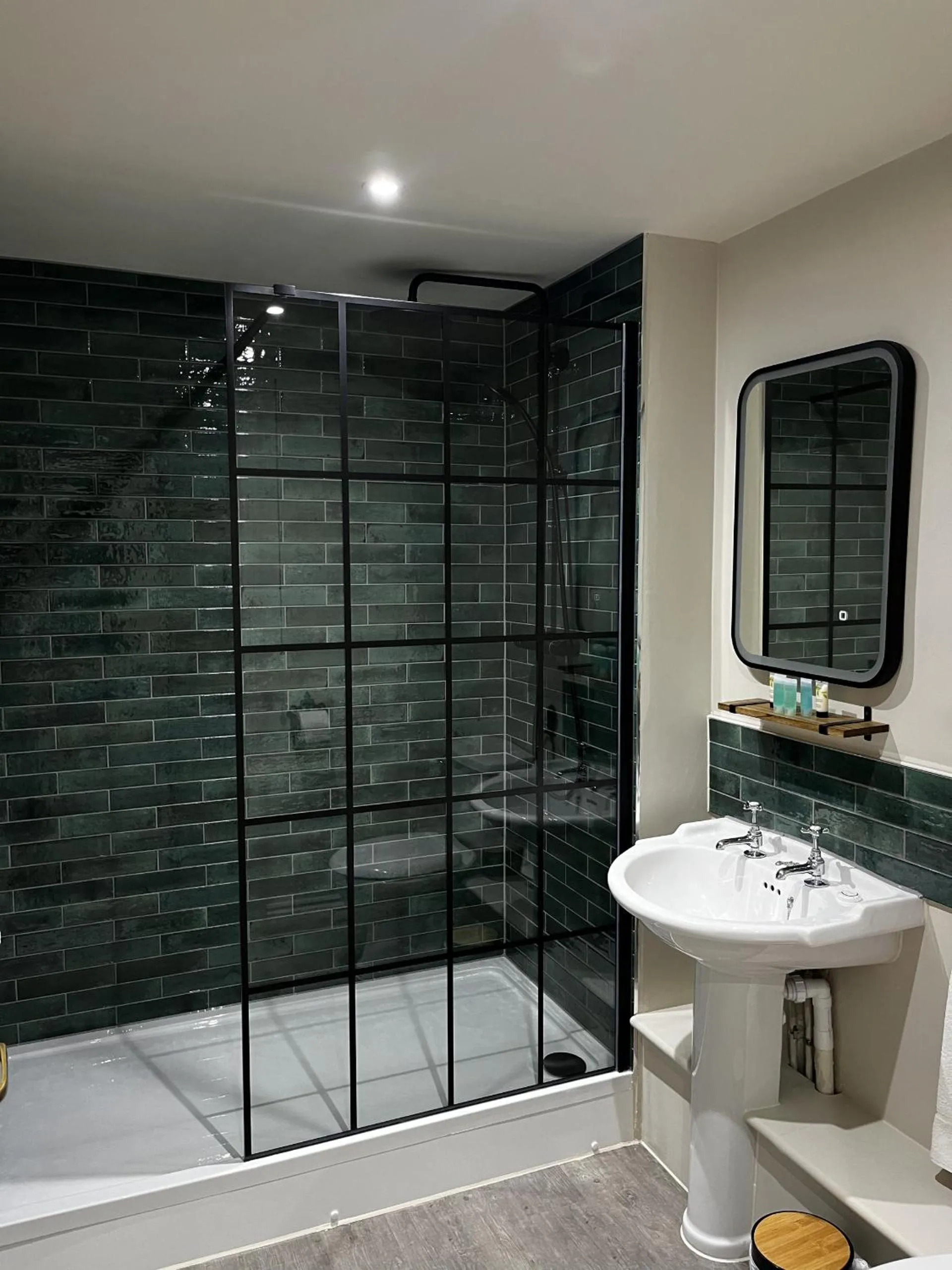 Bathroom in The Talbot Inn